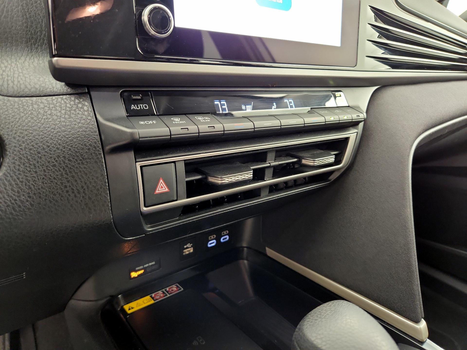 Thumbnail: 2025 Toyota Camry - 16