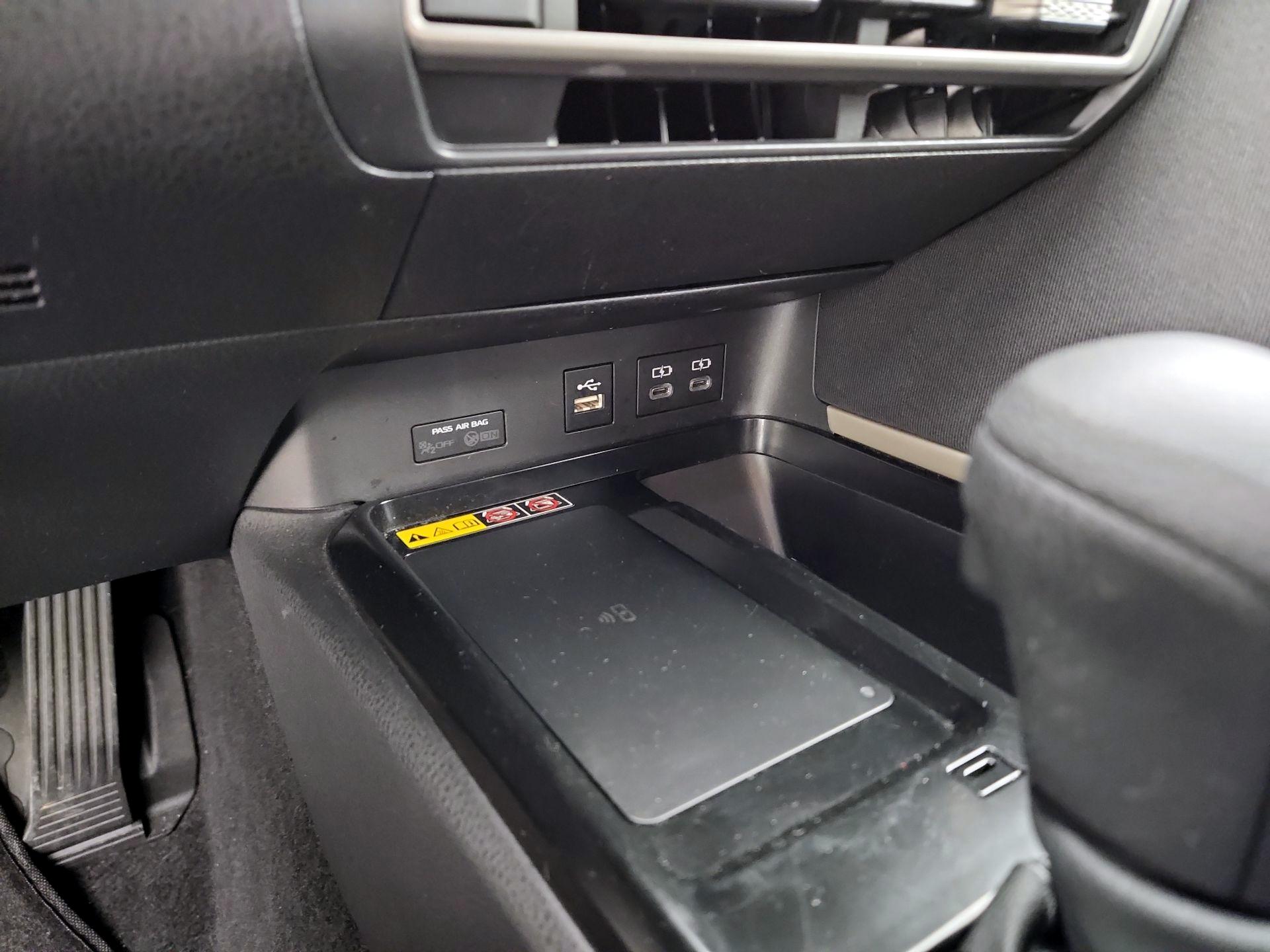 Thumbnail: 2025 Toyota Camry - 18