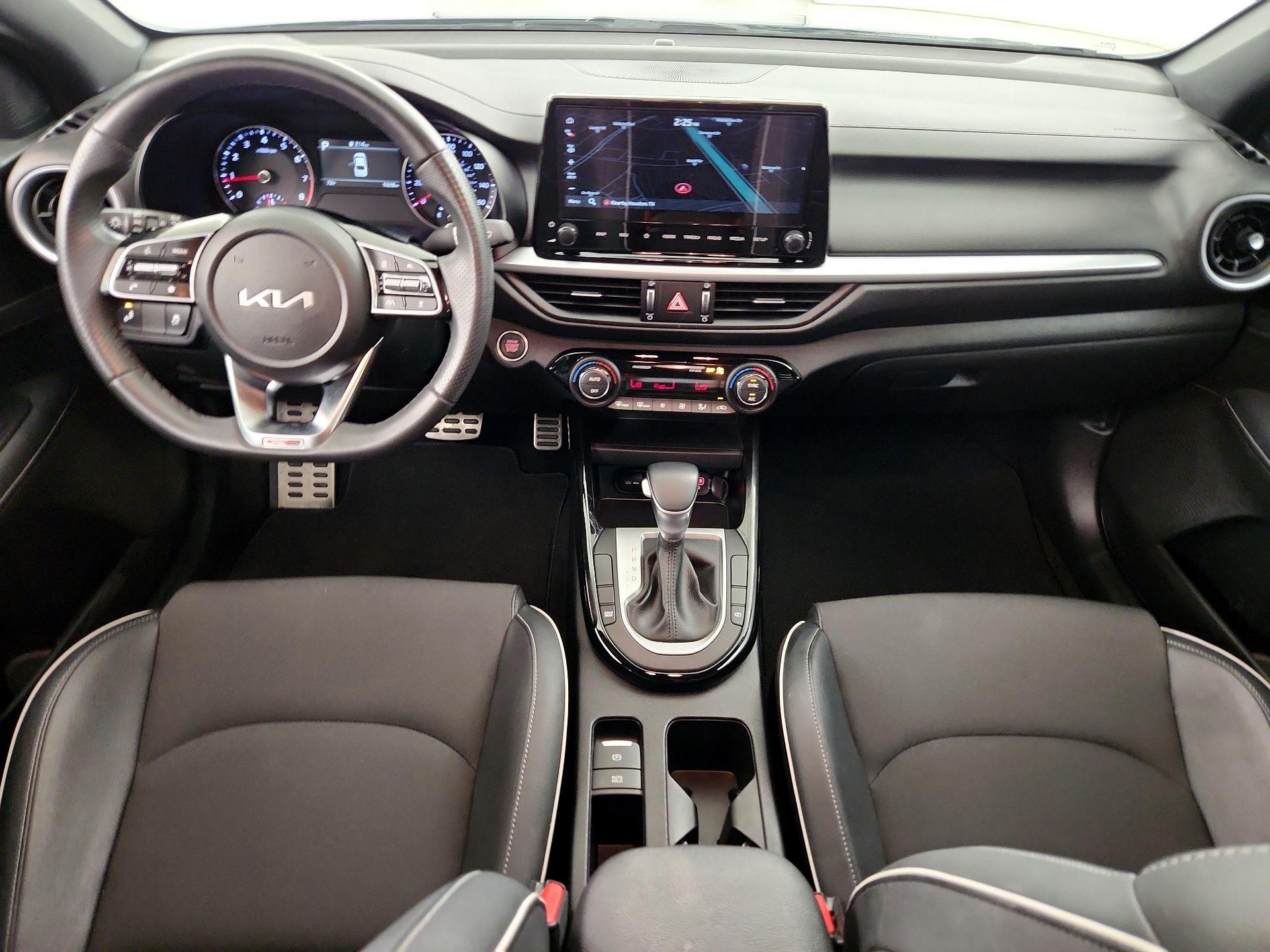 Thumbnail: 2024 Kia Forte - 9