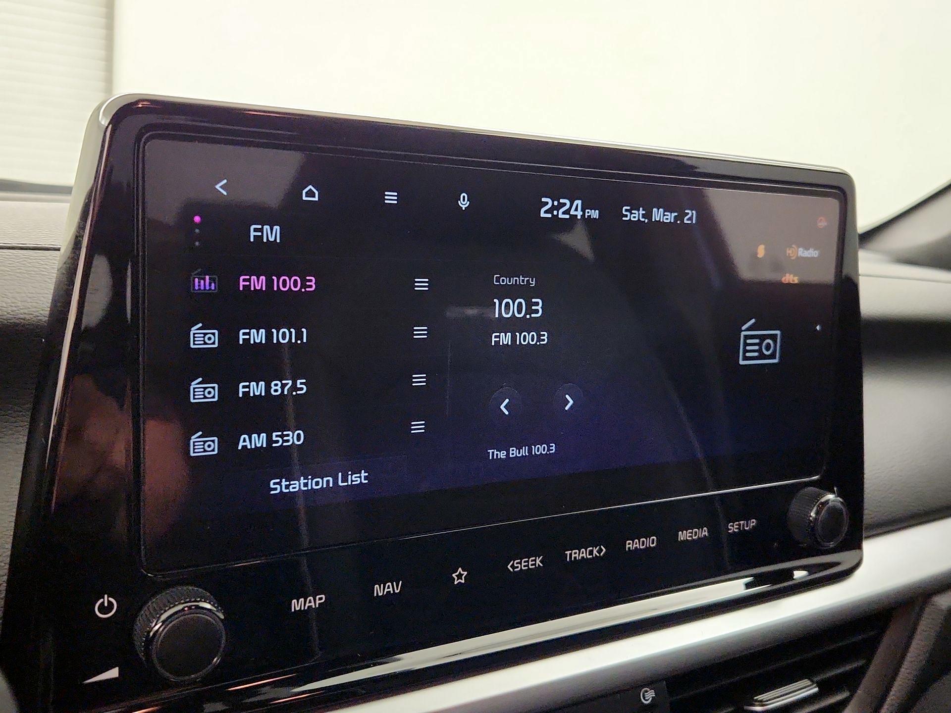 Thumbnail: 2024 Kia Forte - 16