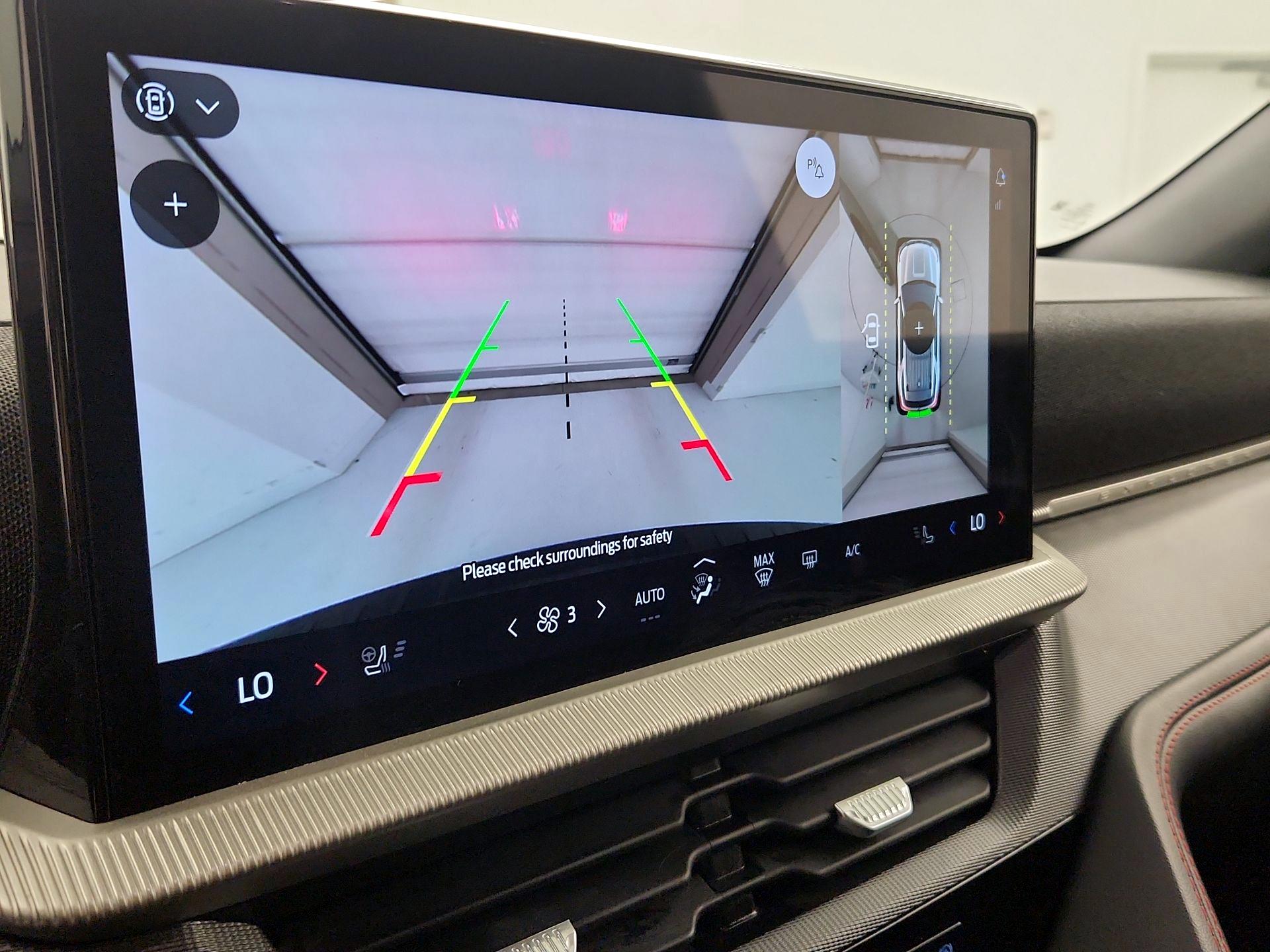 Thumbnail: 2025 Ford Explorer - 15