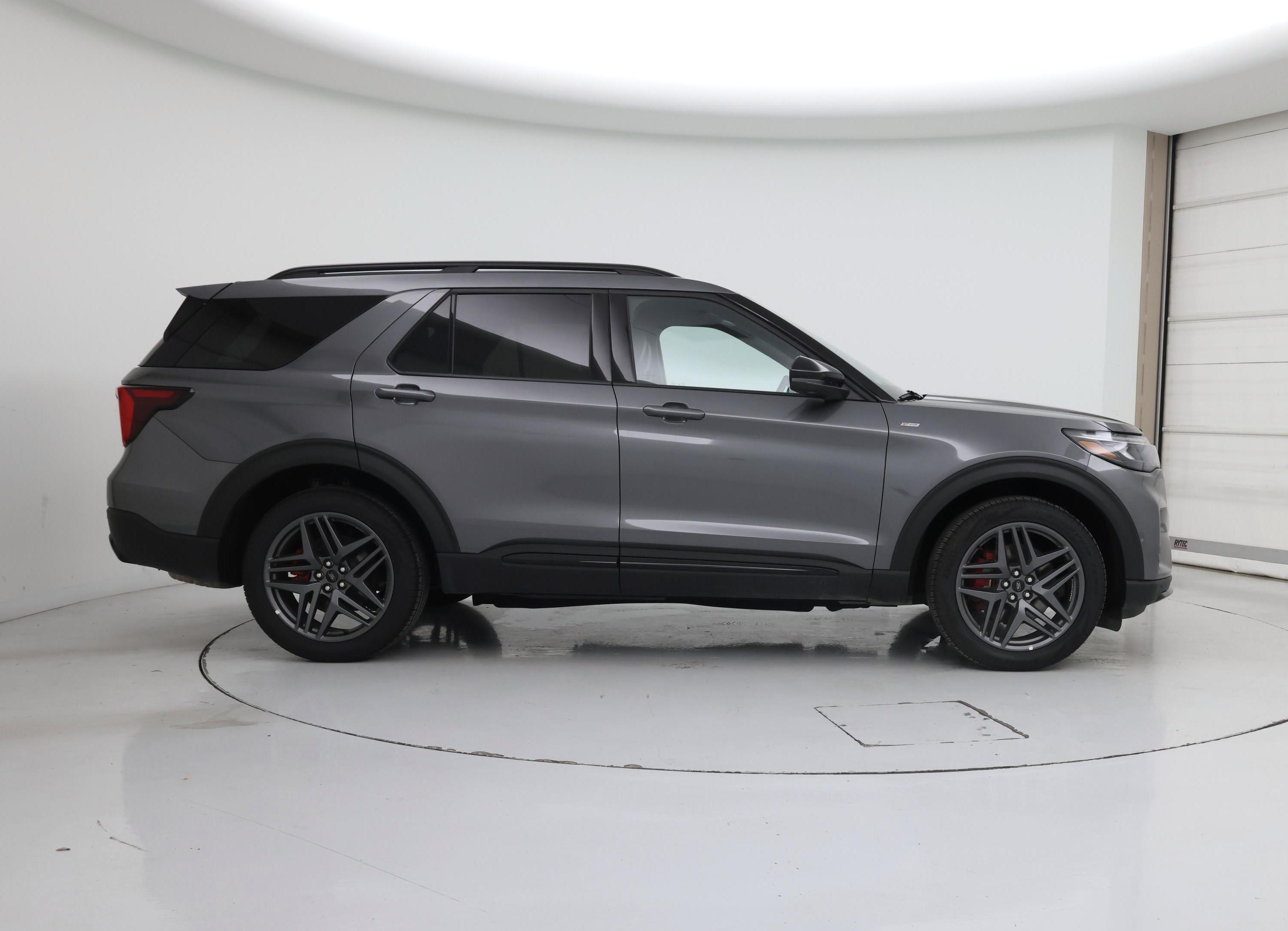 Thumbnail: 2025 Ford Explorer - 7