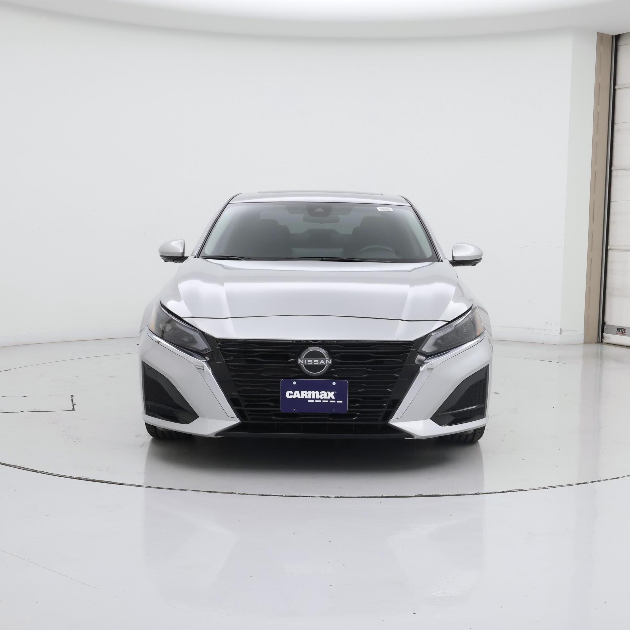 Thumbnail: 2023 Nissan Altima - 5