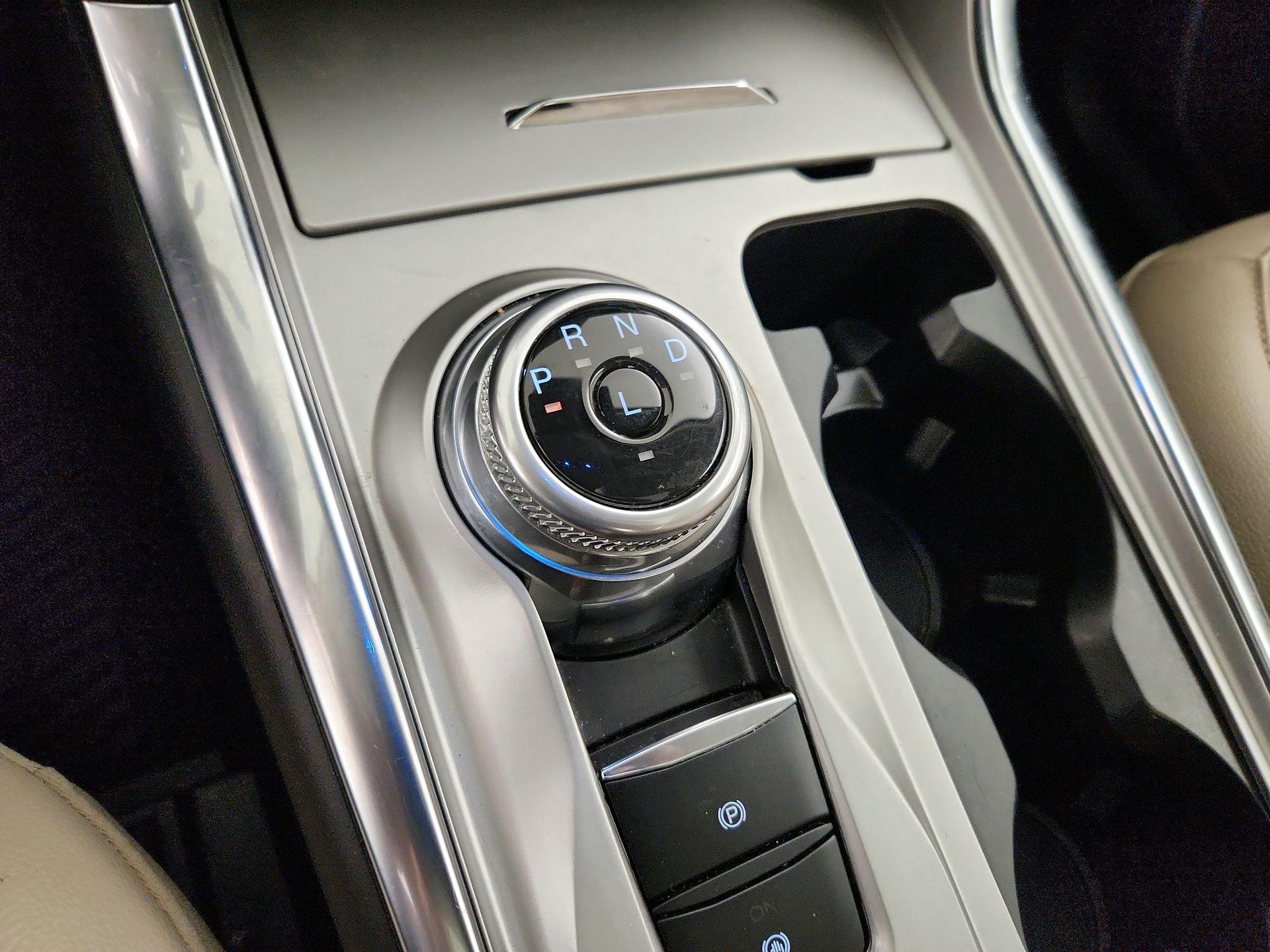 Thumbnail: 2023 Ford Explorer - 18