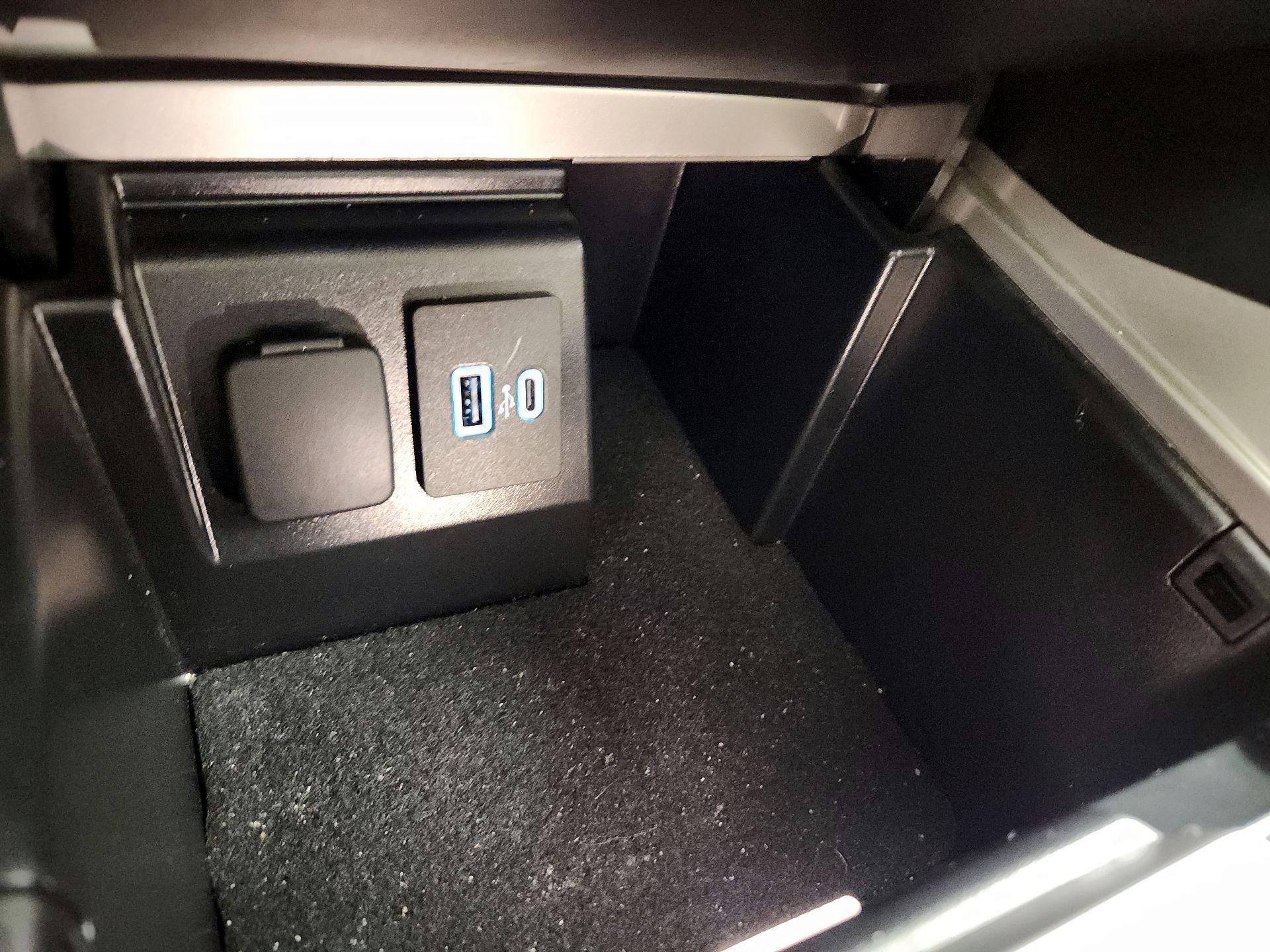 Thumbnail: 2023 Ford Explorer - 19