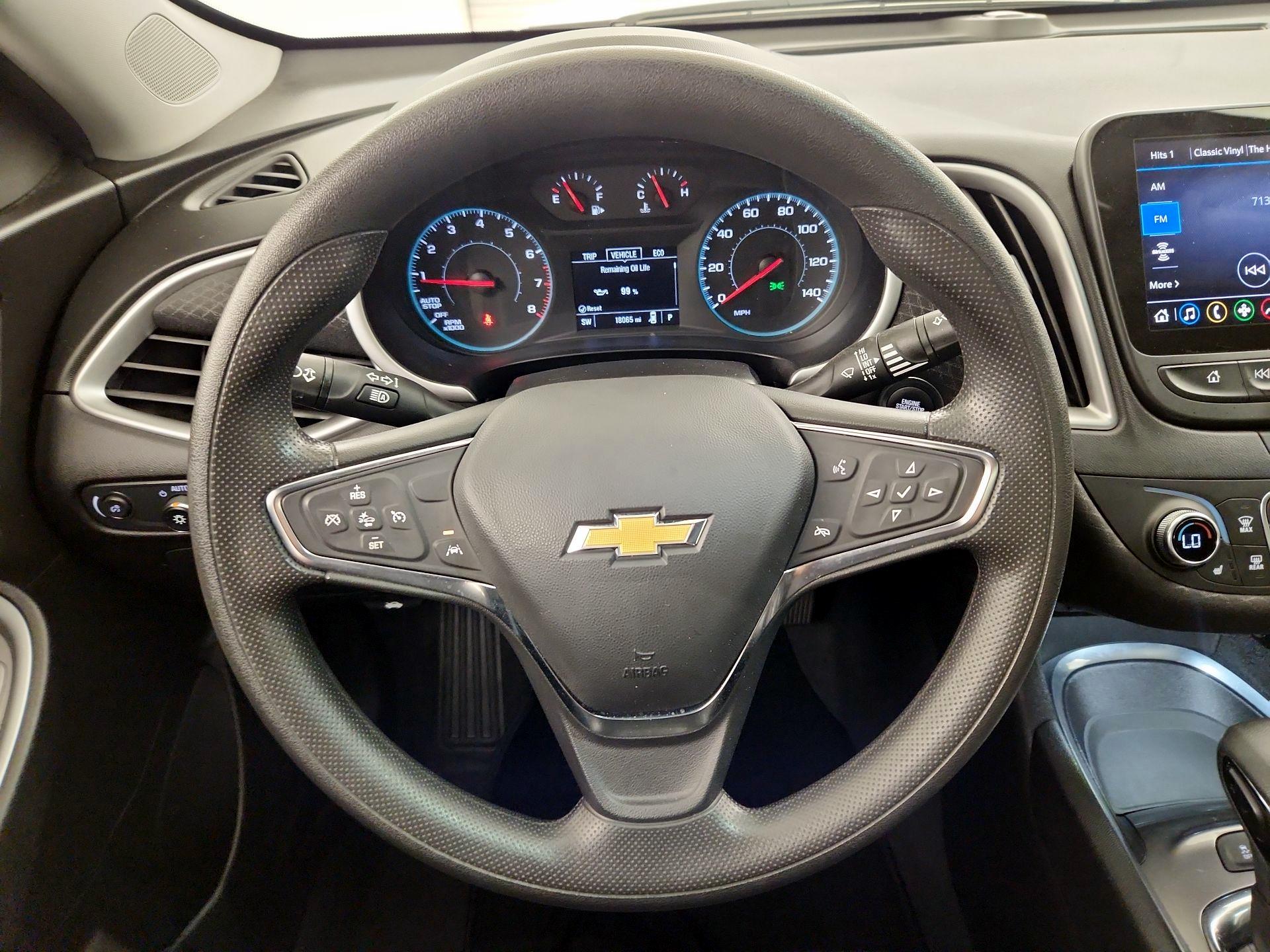 Thumbnail: 2024 Chevrolet Malibu - 10