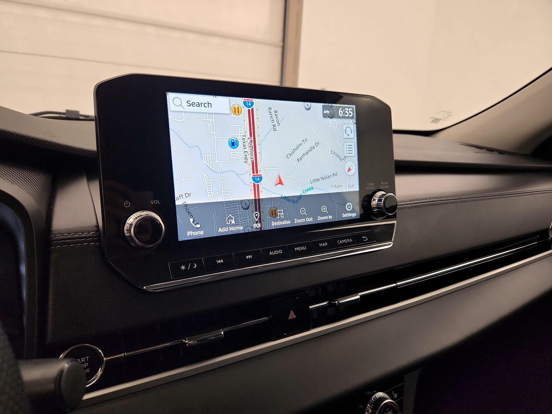 Thumbnail: 2023 Mitsubishi Outlander - 14