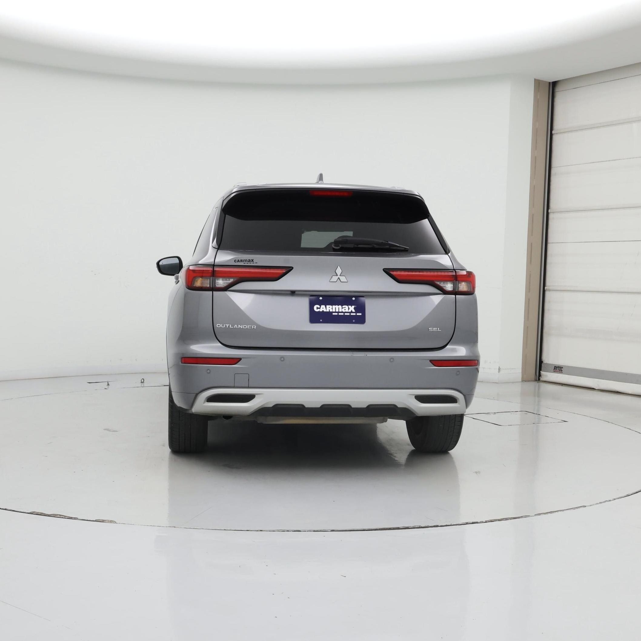 Thumbnail: 2023 Mitsubishi Outlander - 6