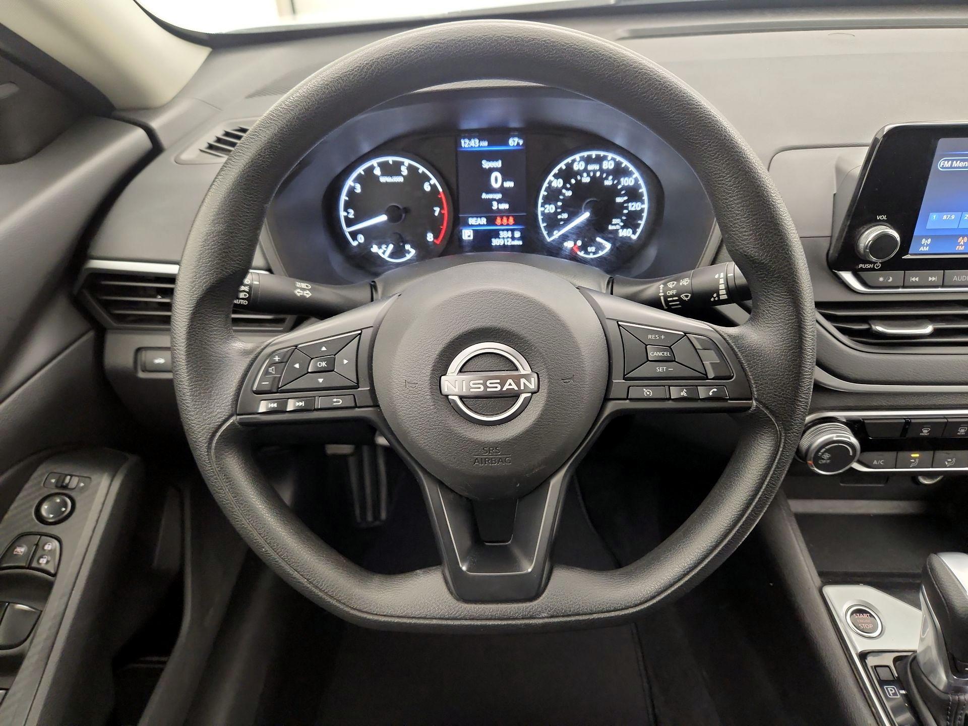 Thumbnail: 2023 Nissan Altima - 10