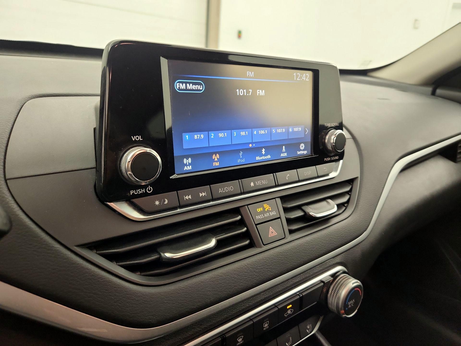 Thumbnail: 2023 Nissan Altima - 15