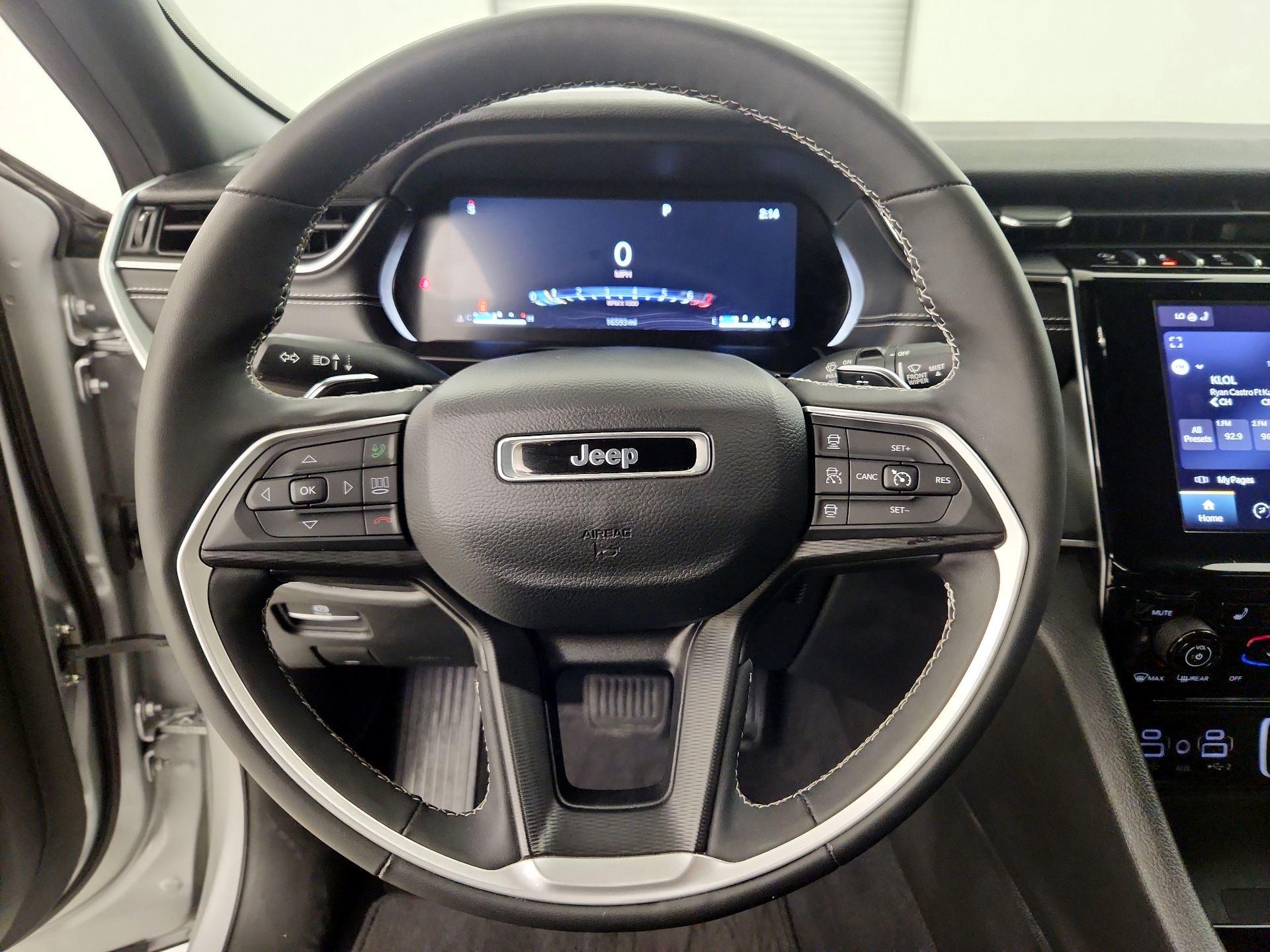 Thumbnail: 2024 Jeep Grand Cherokee - 10