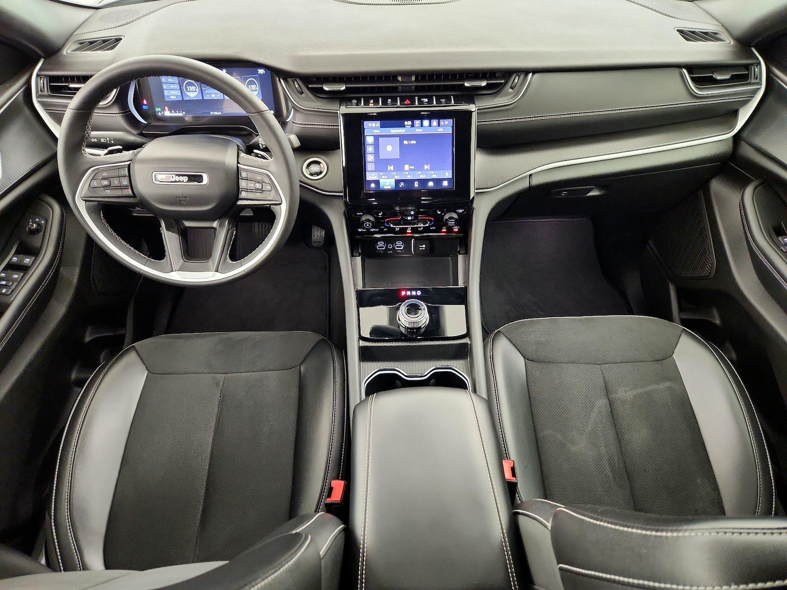 2024 Jeep Grand Cherokee Altitude - Photo 10