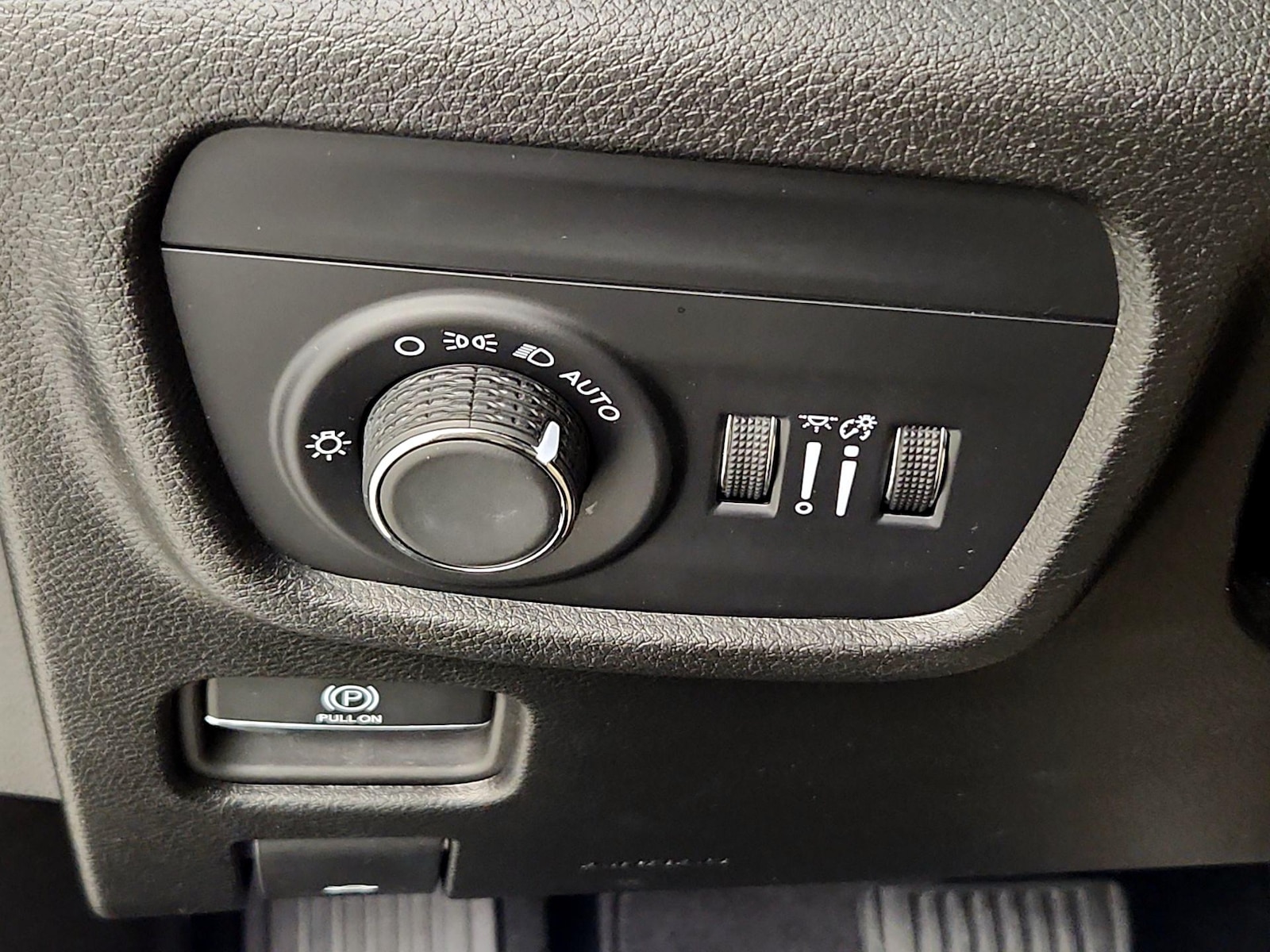 2024 Jeep Grand Cherokee Altitude - Photo 14