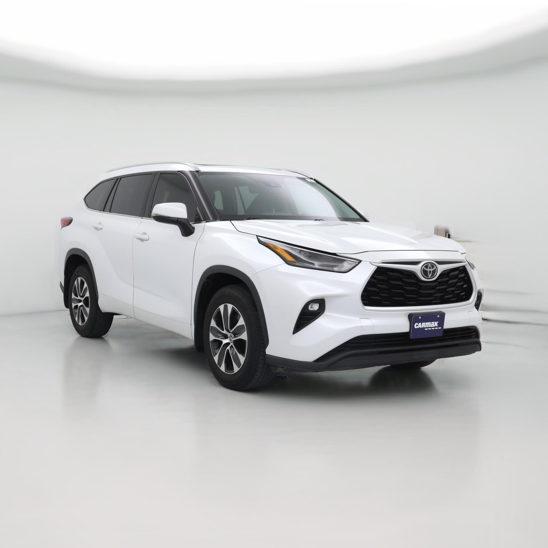 Thumbnail: 2022 Toyota Highlander - 1