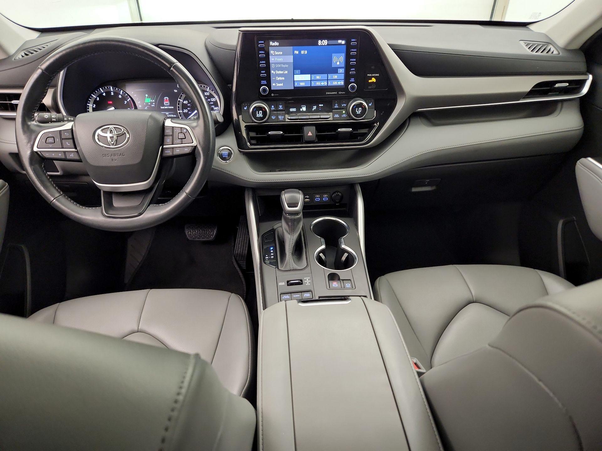 Thumbnail: 2022 Toyota Highlander - 9