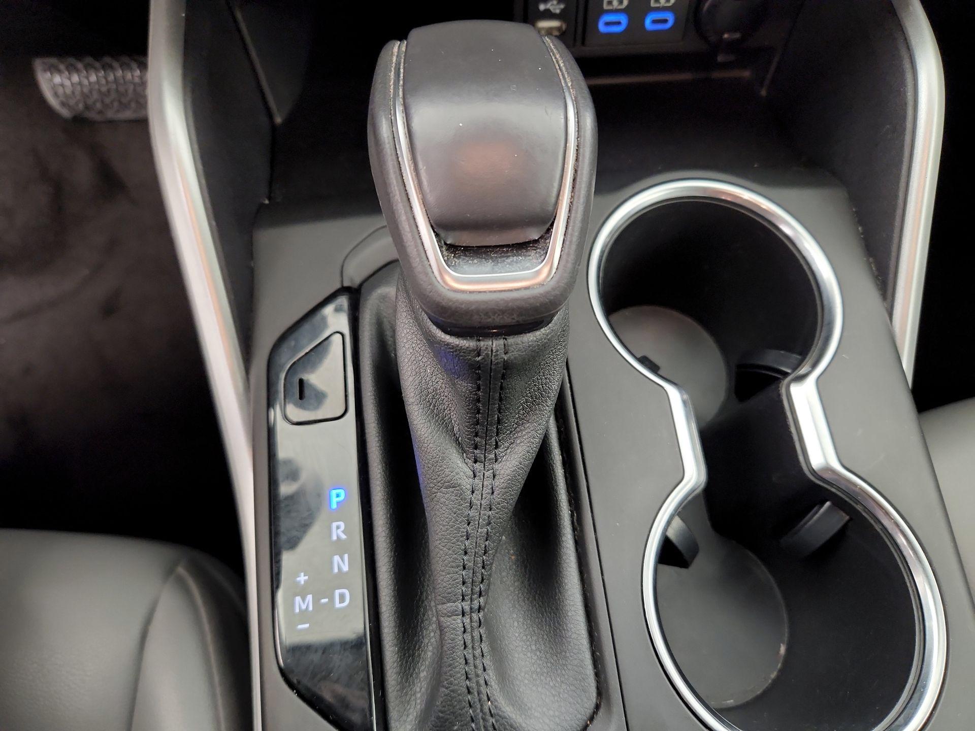 Thumbnail: 2022 Toyota Highlander - 17