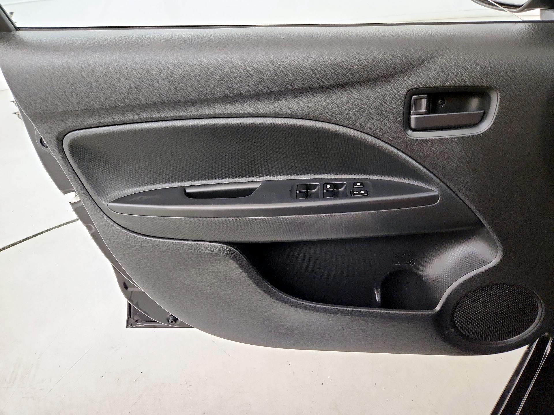 Thumbnail: 2023 Mitsubishi Mirage - 12