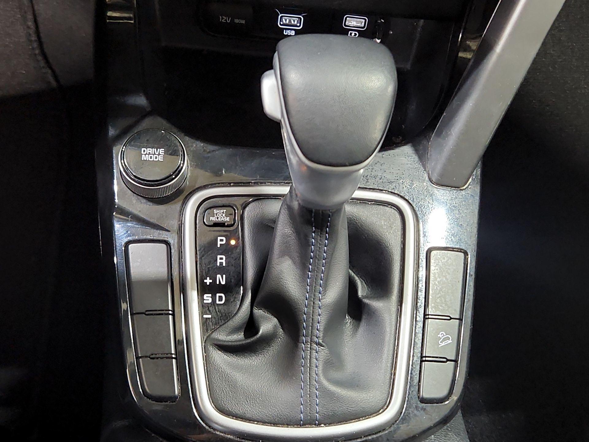 Thumbnail: 2023 Kia Seltos - 18