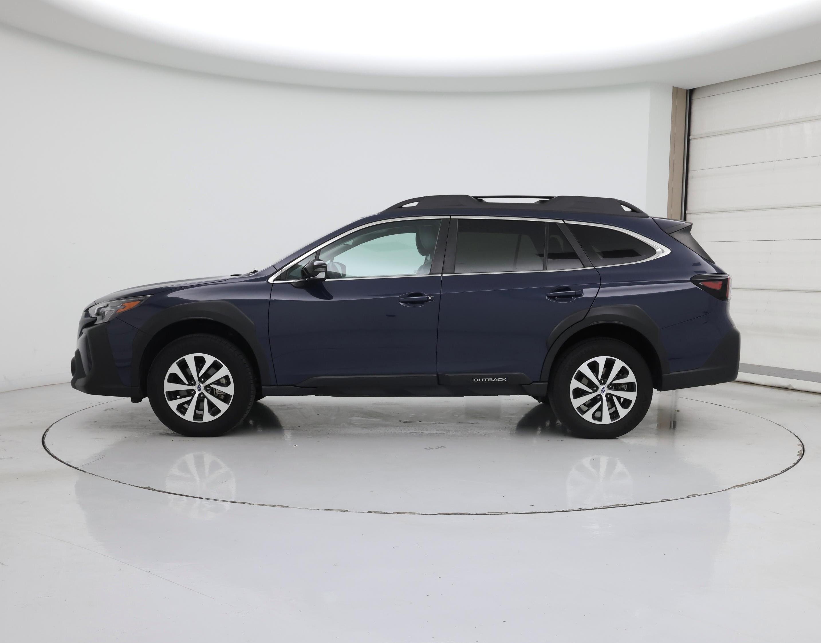 Thumbnail: 2023 Subaru Outback - 3