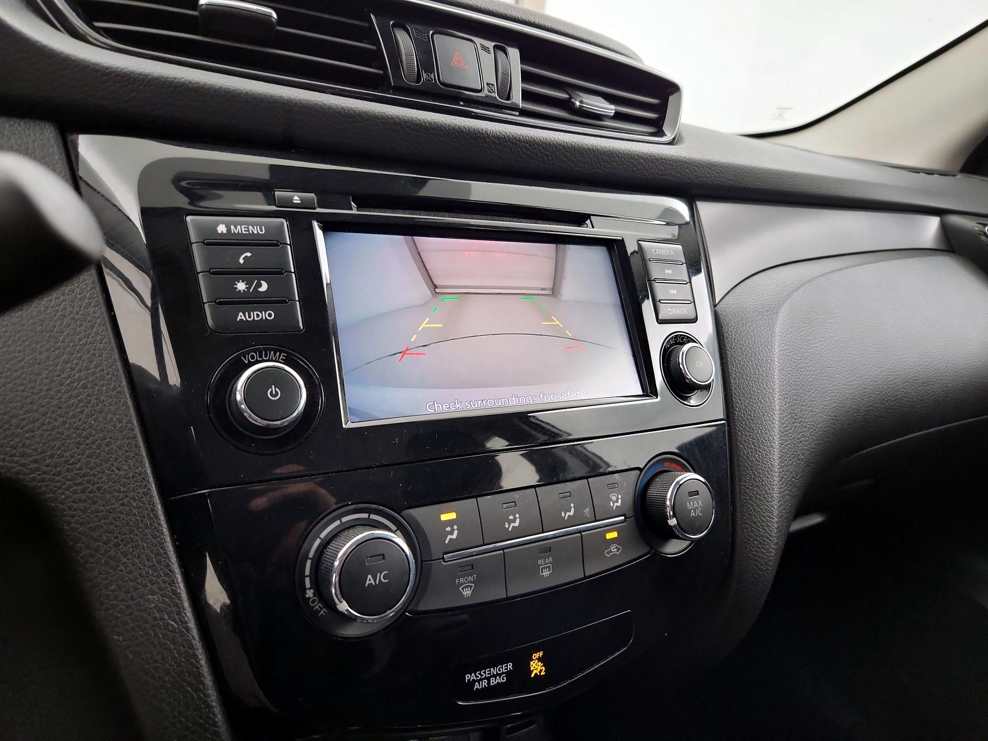 Thumbnail: 2021 Nissan Rogue Sport - 14