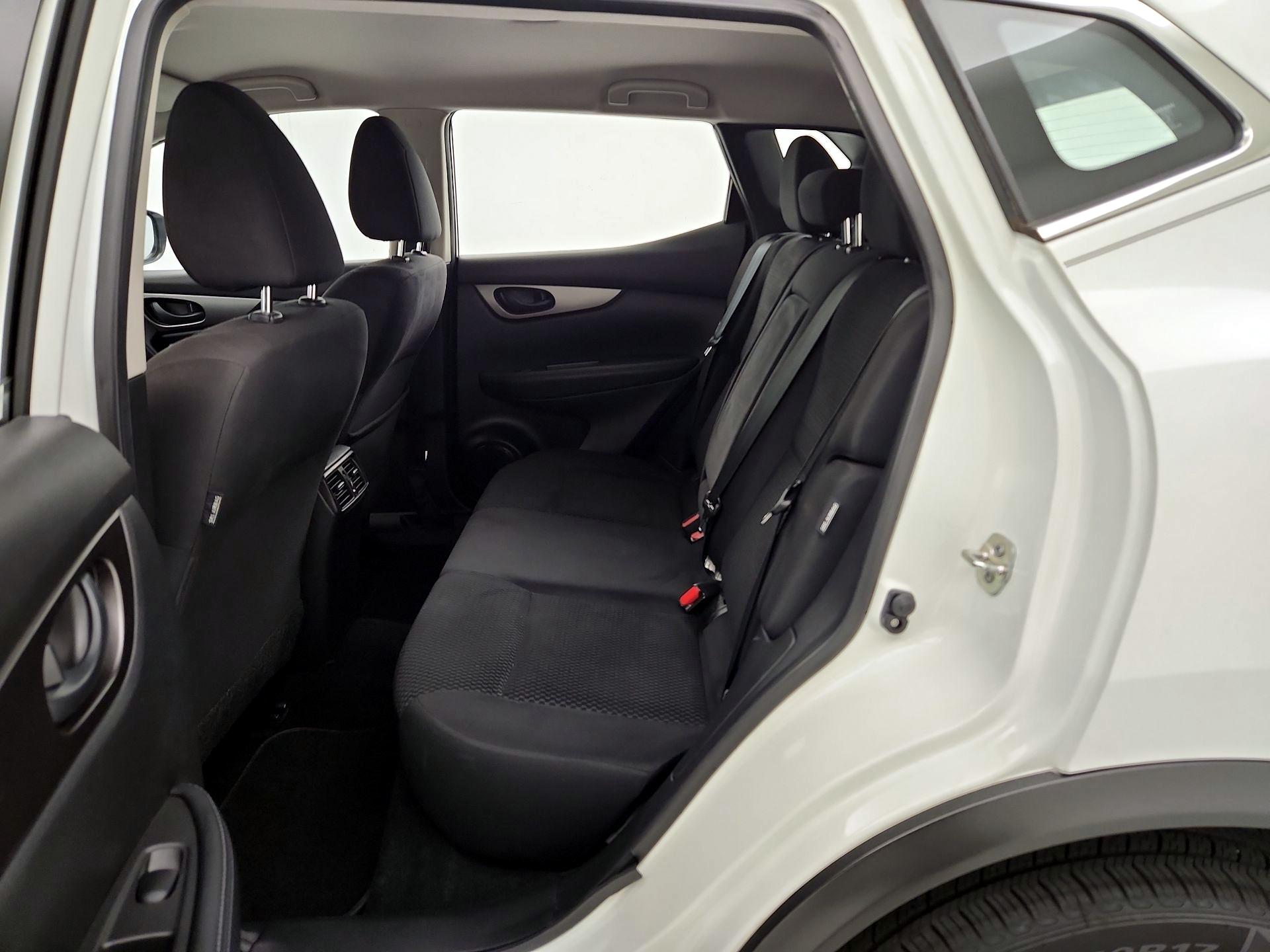 Thumbnail: 2021 Nissan Rogue Sport - 19