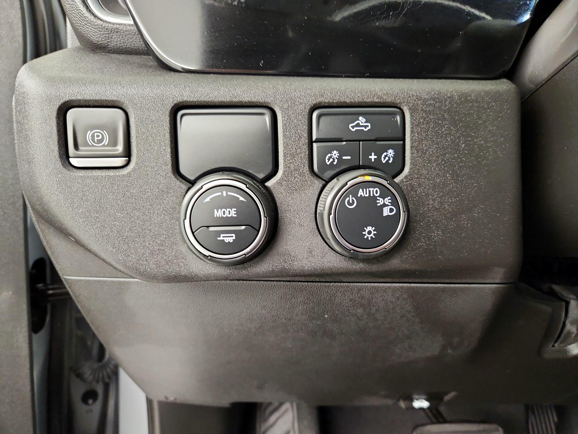 Thumbnail: 2023 Chevrolet Silverado 1500 - 13