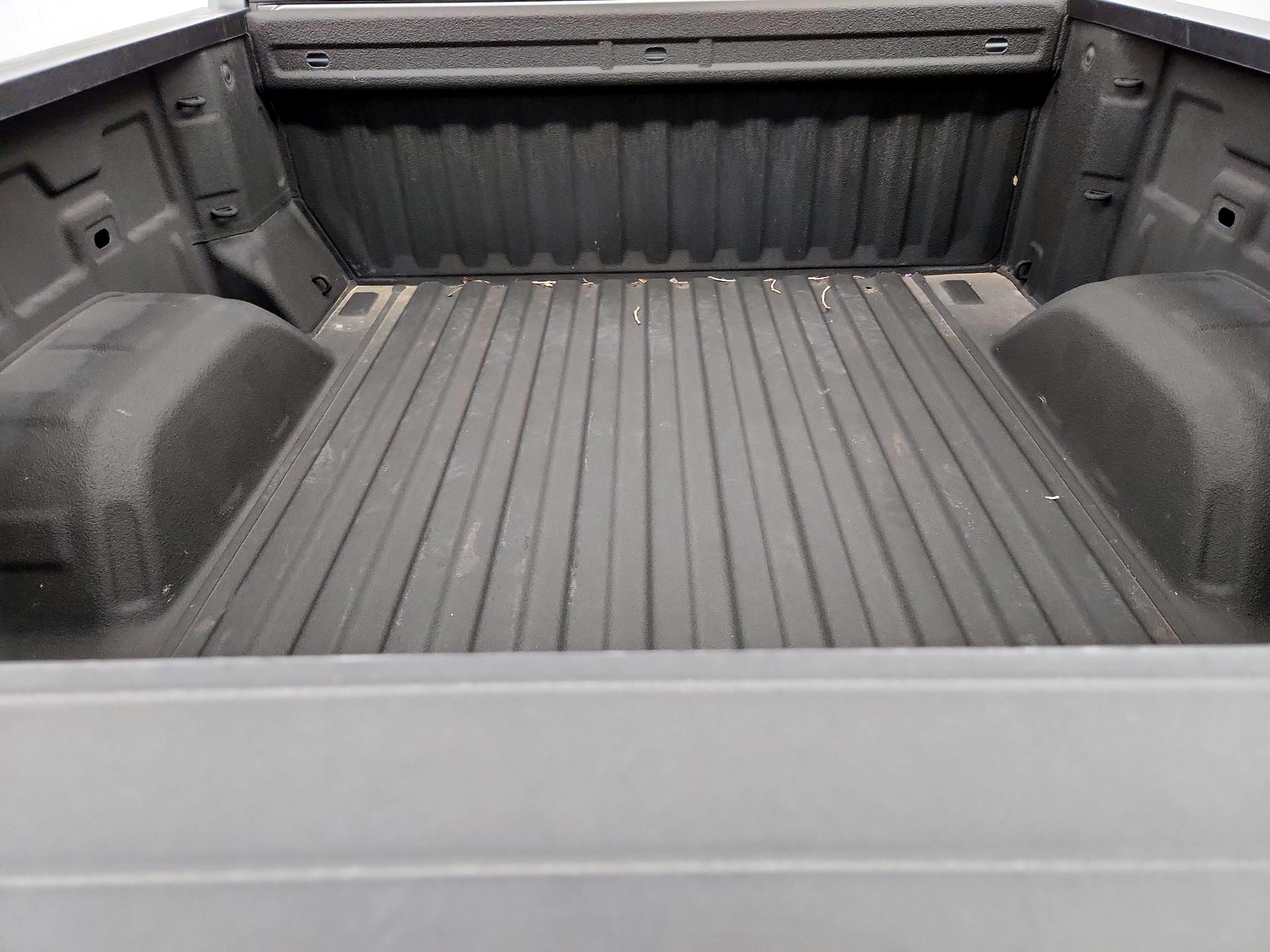 Thumbnail: 2023 Chevrolet Silverado 1500 - 20