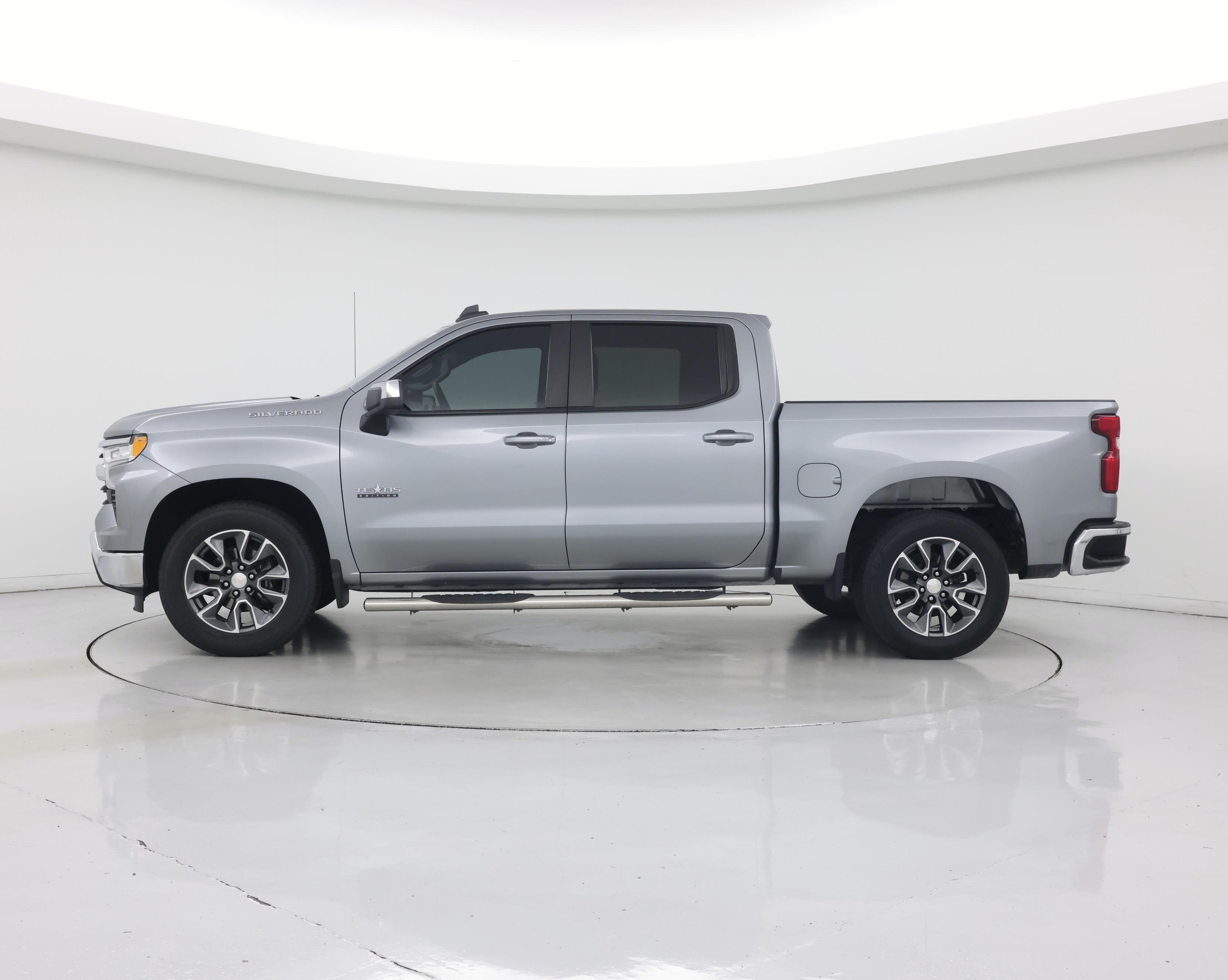 Thumbnail: 2023 Chevrolet Silverado 1500 - 3