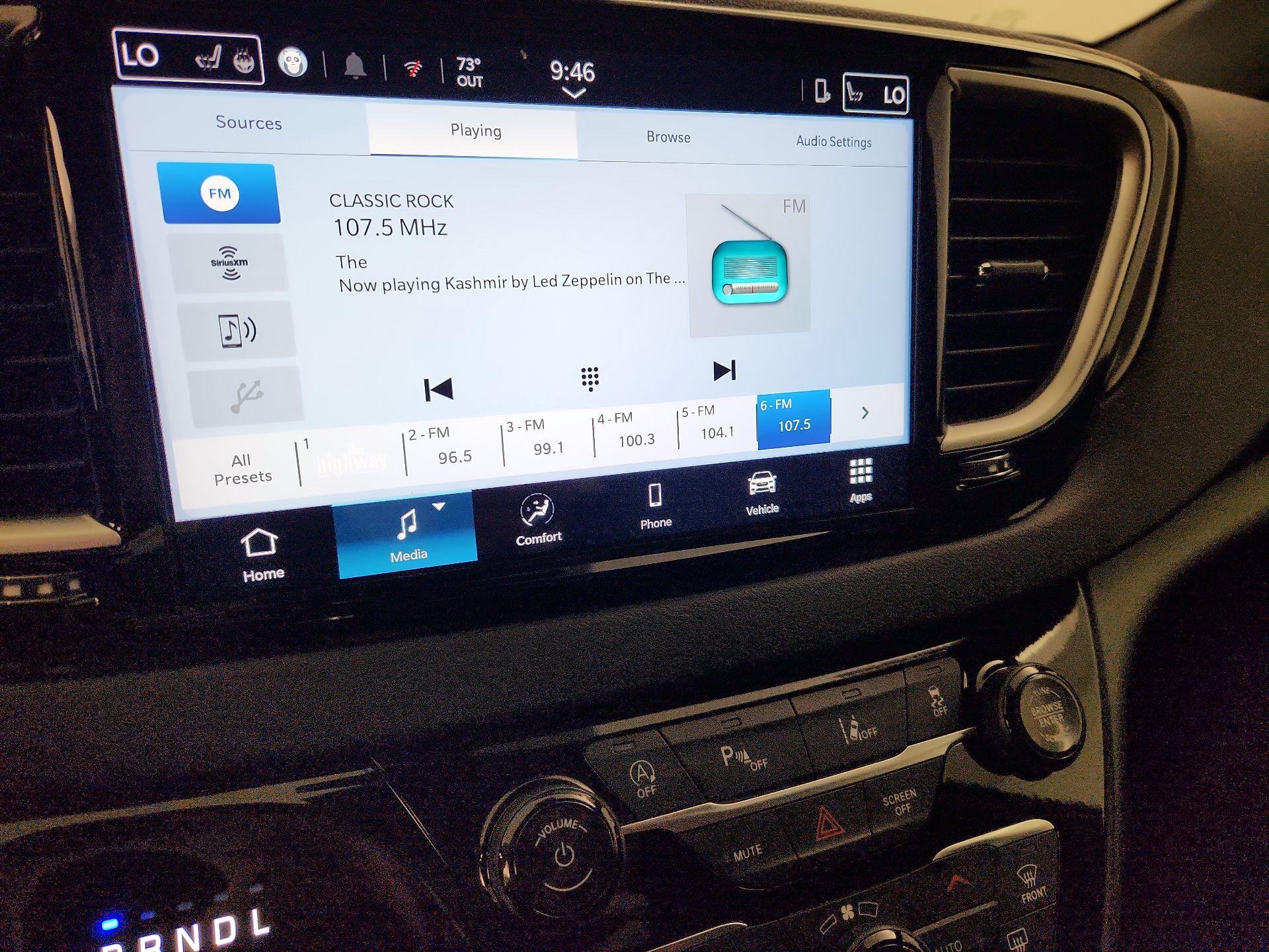 Thumbnail: 2025 Chrysler Pacifica - 15