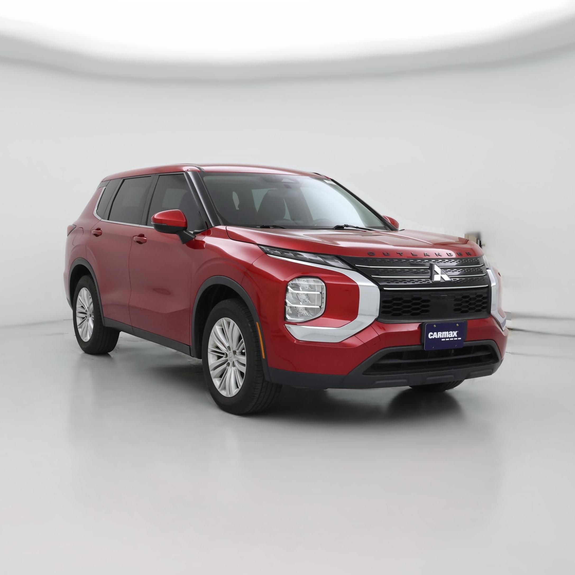 Thumbnail: 2023 Mitsubishi Outlander - 1