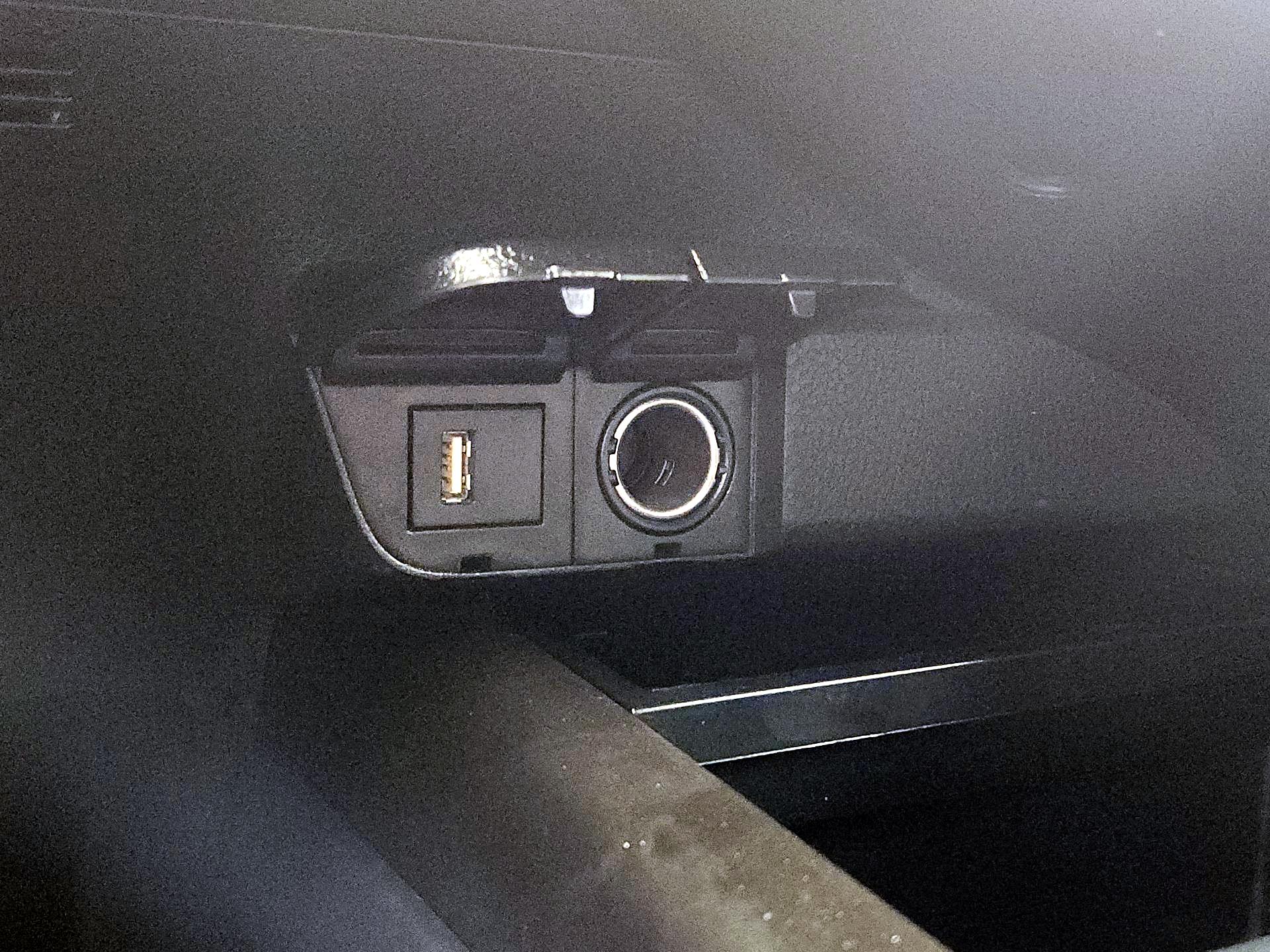 Thumbnail: 2024 Toyota Camry - 18