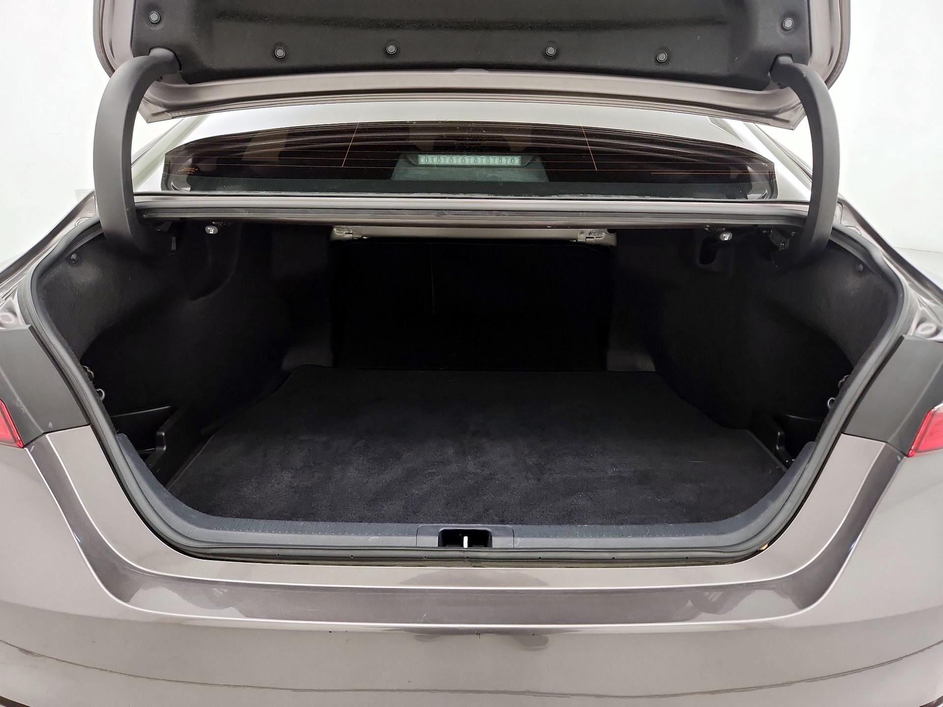 Thumbnail: 2024 Toyota Camry - 20