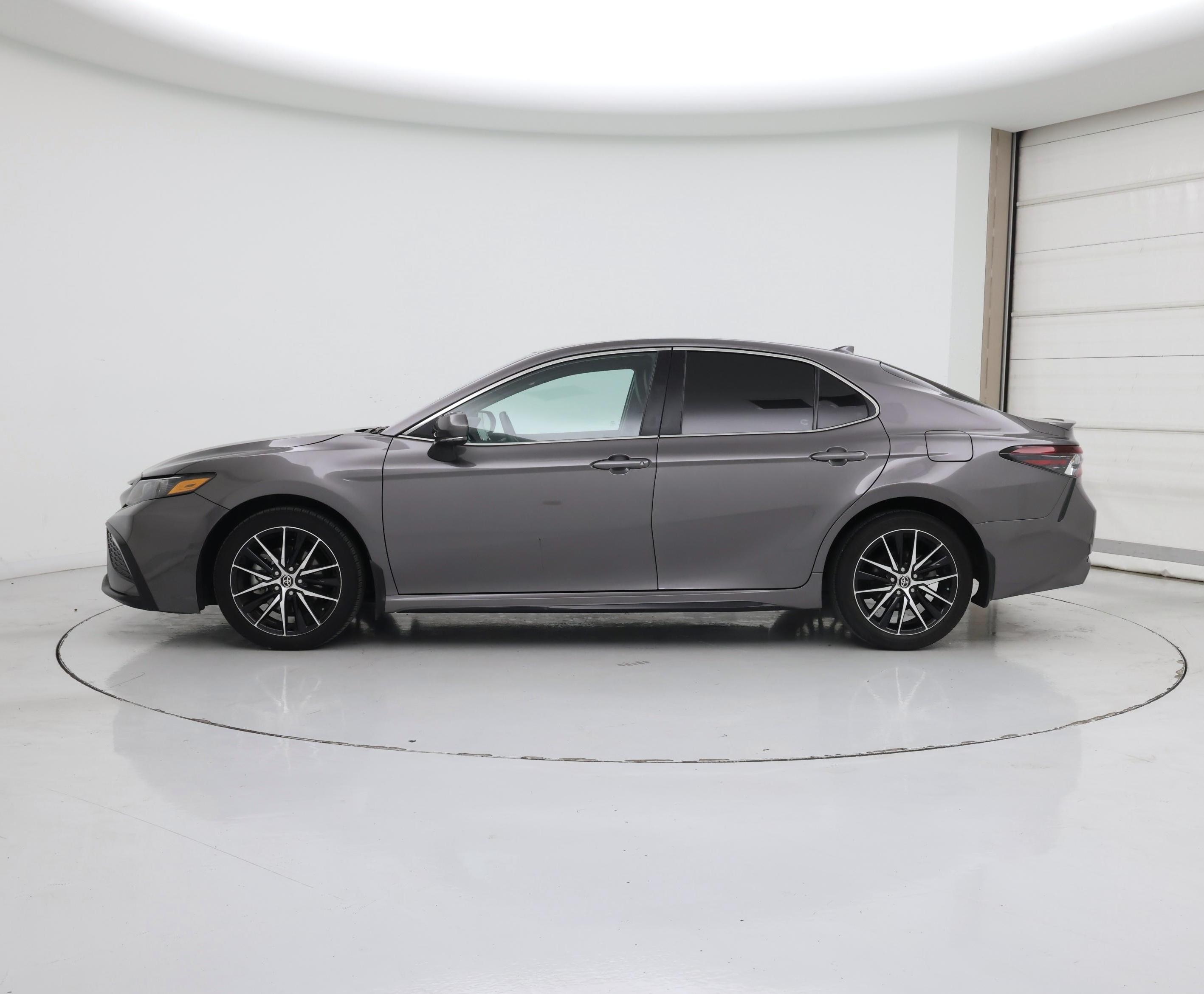 Thumbnail: 2024 Toyota Camry - 3