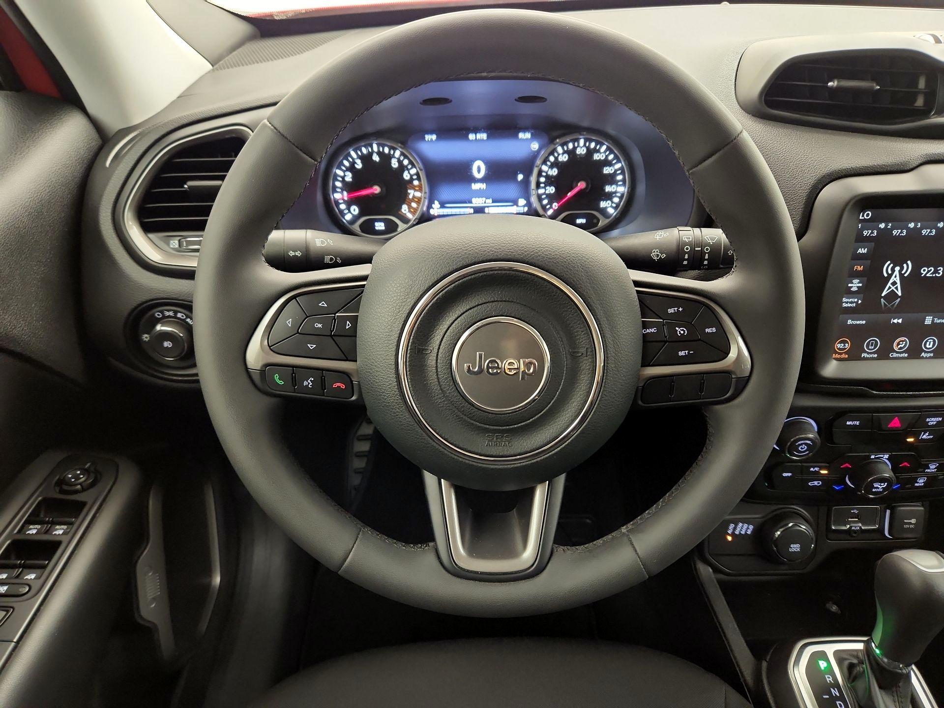 Thumbnail: 2022 Jeep Renegade - 10