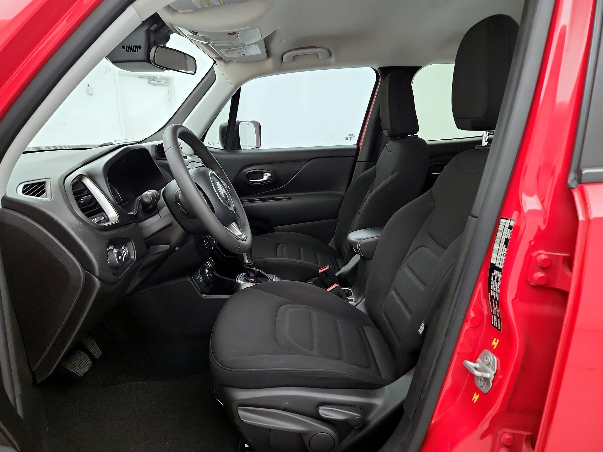 Thumbnail: 2022 Jeep Renegade - 11