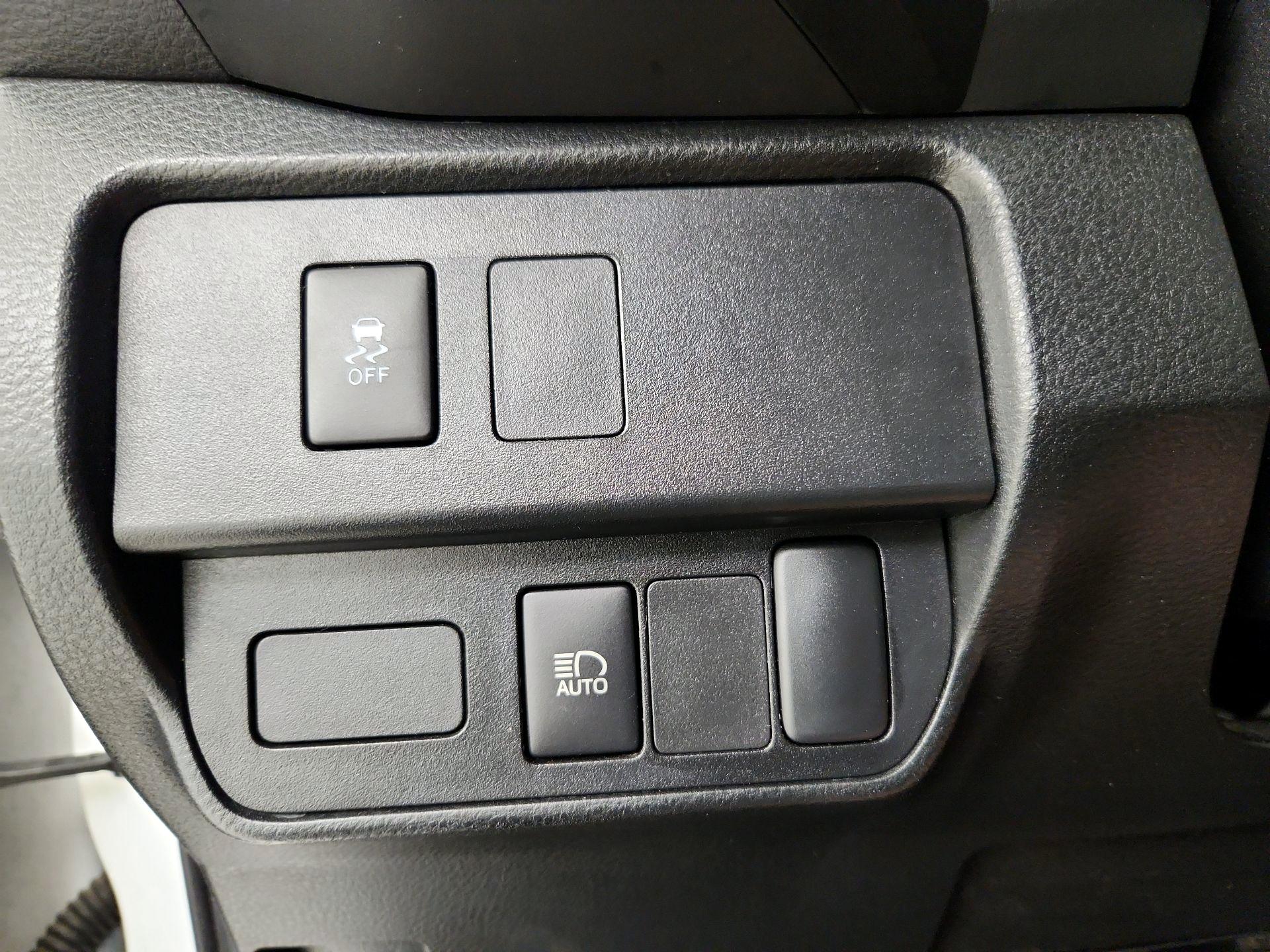 Thumbnail: 2023 Toyota Tacoma - 13