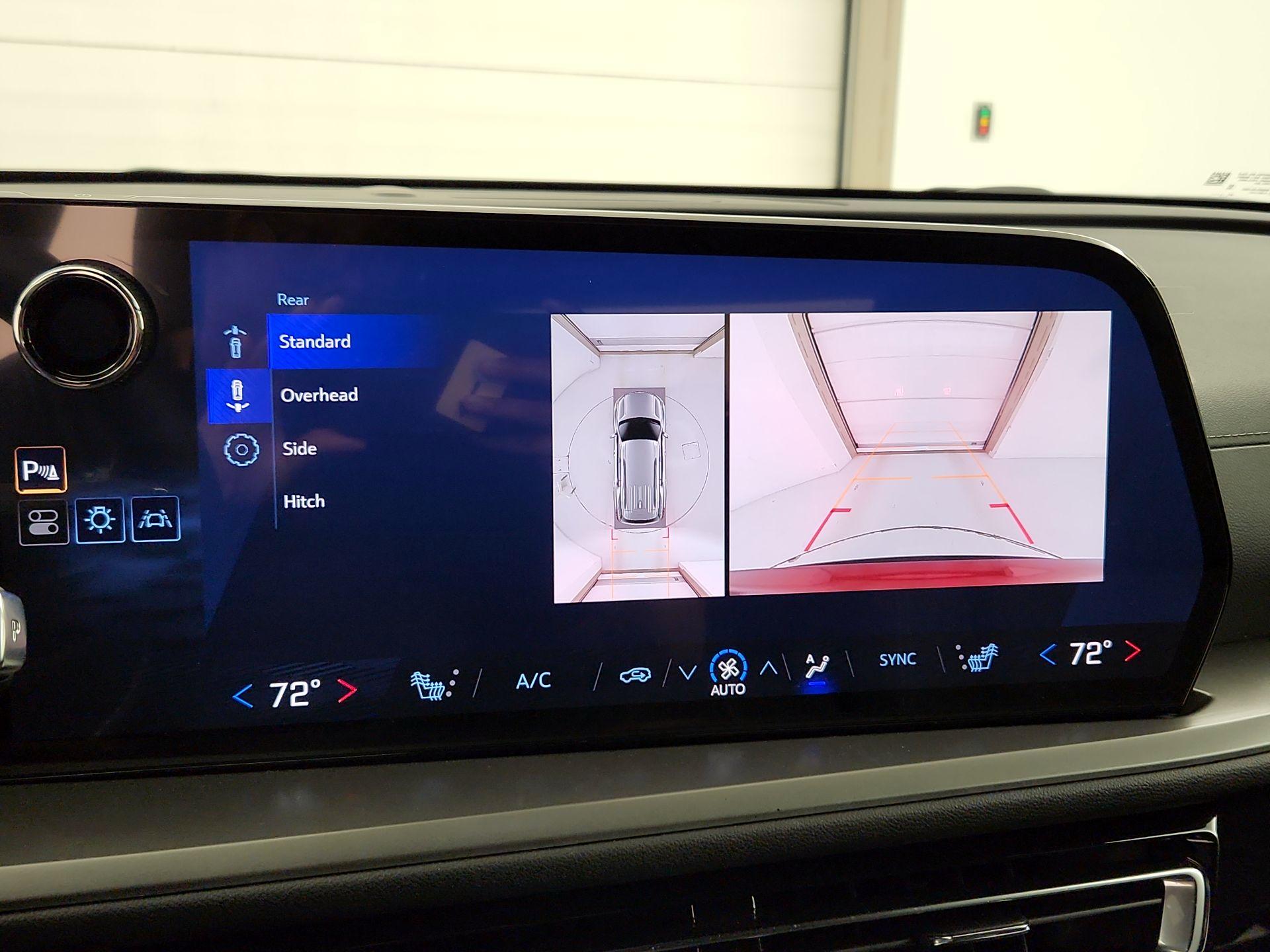 Thumbnail: 2025 Chevrolet Traverse - 15