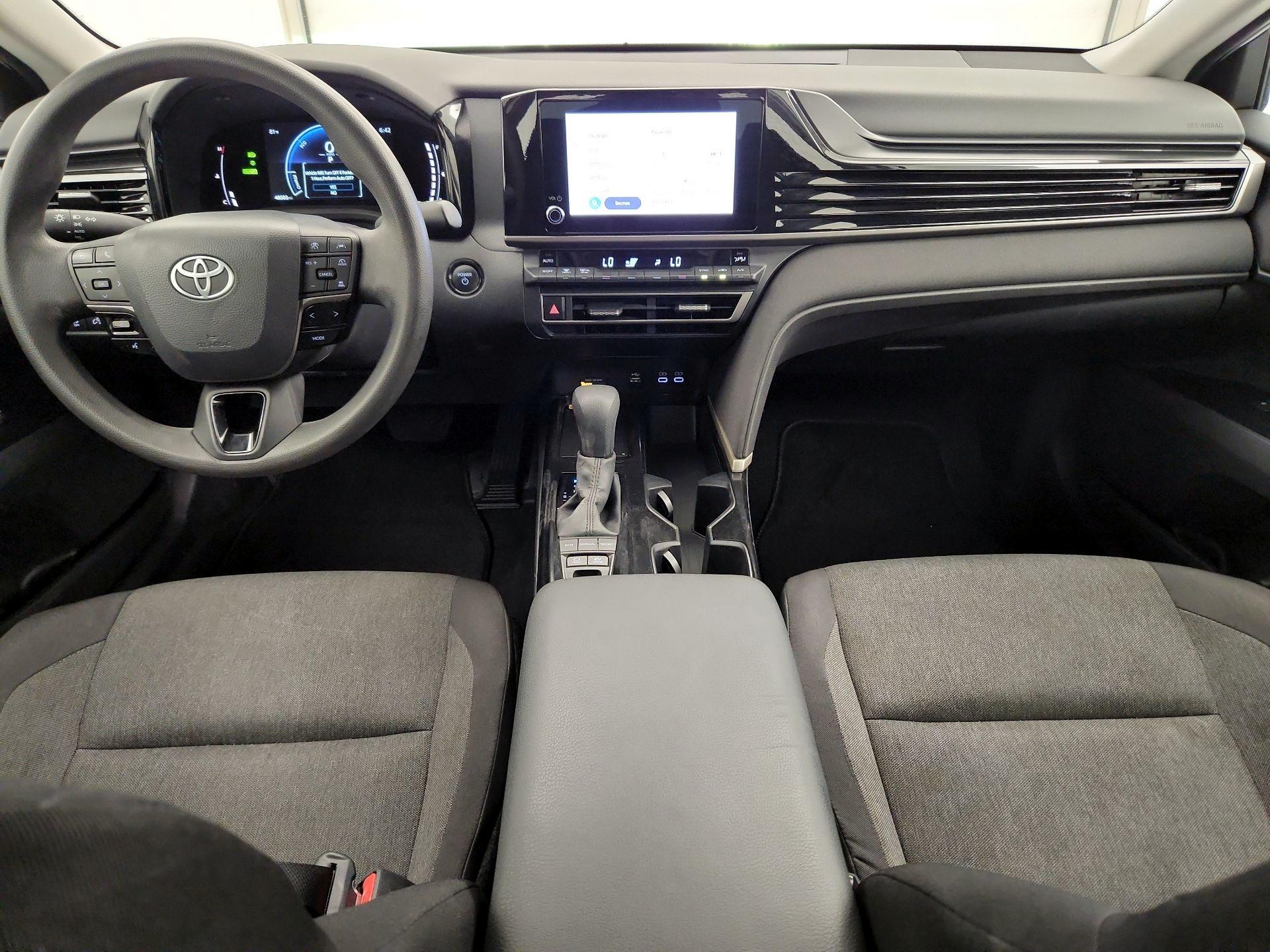 Thumbnail: 2025 Toyota Camry - 9