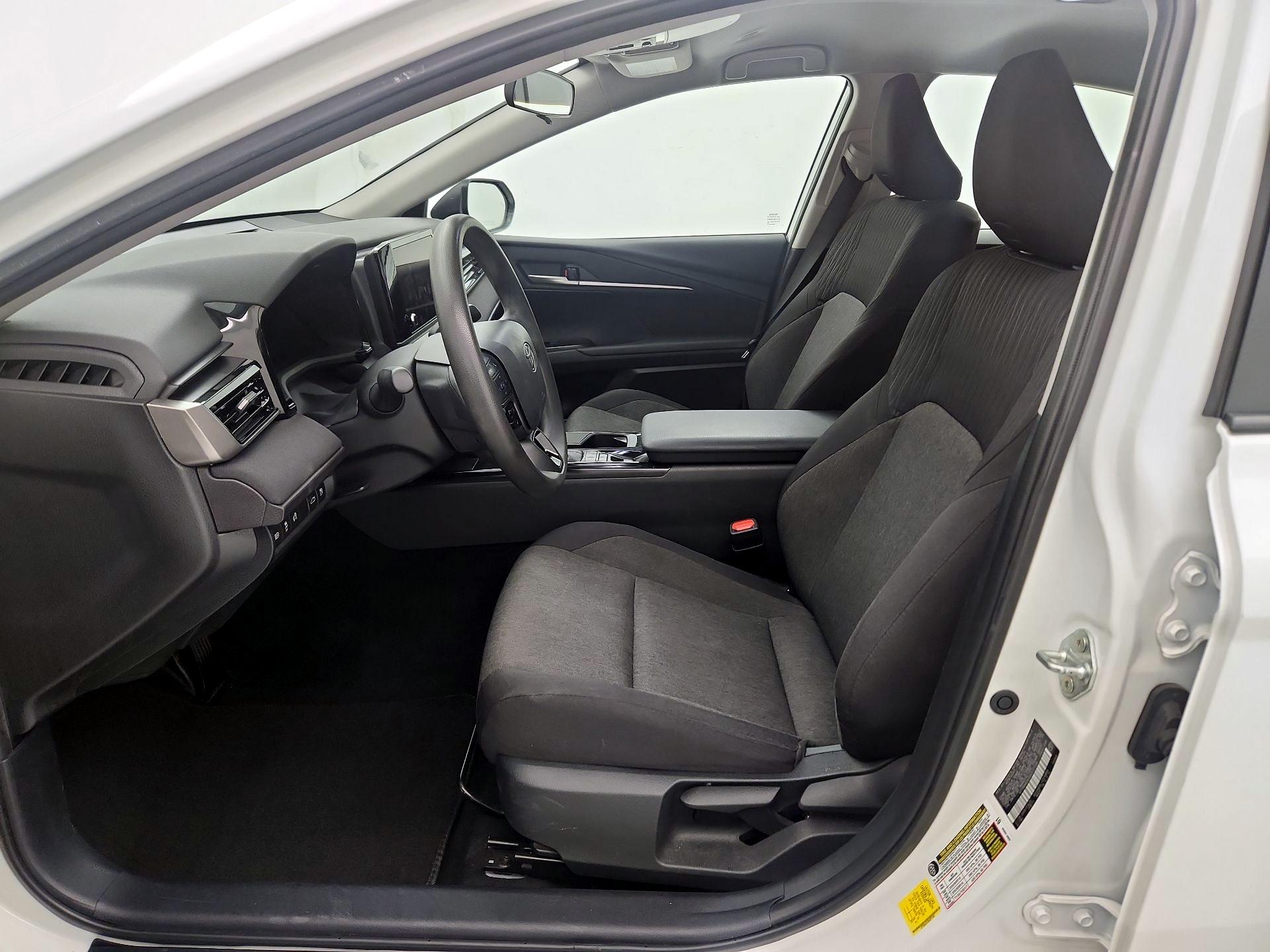 Thumbnail: 2025 Toyota Camry - 11