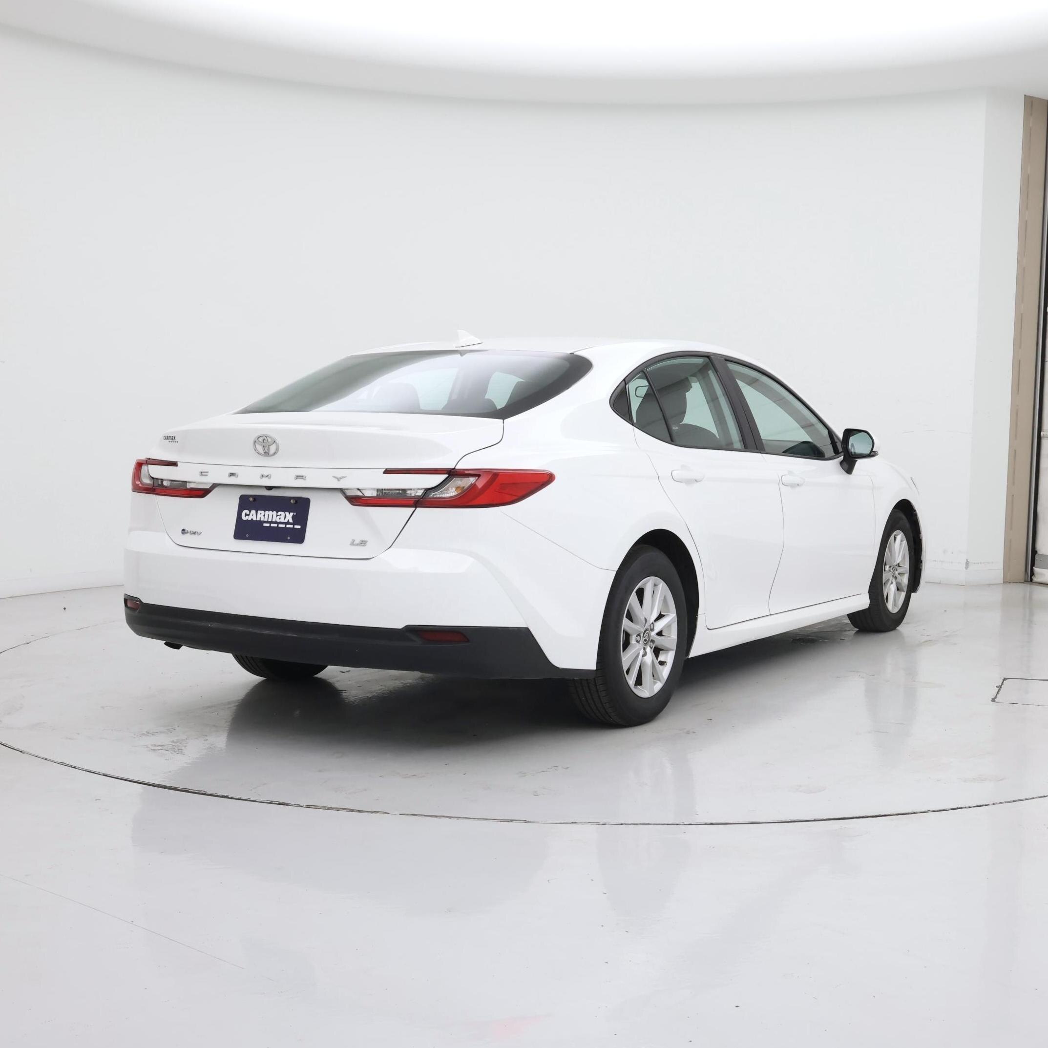 Thumbnail: 2025 Toyota Camry - 8