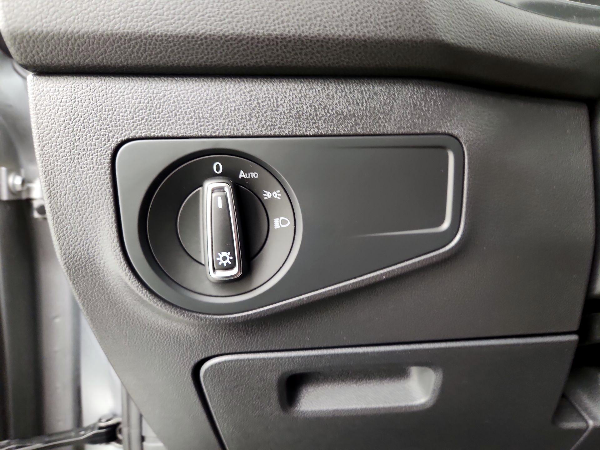 Thumbnail: 2023 Volkswagen Tiguan - 13