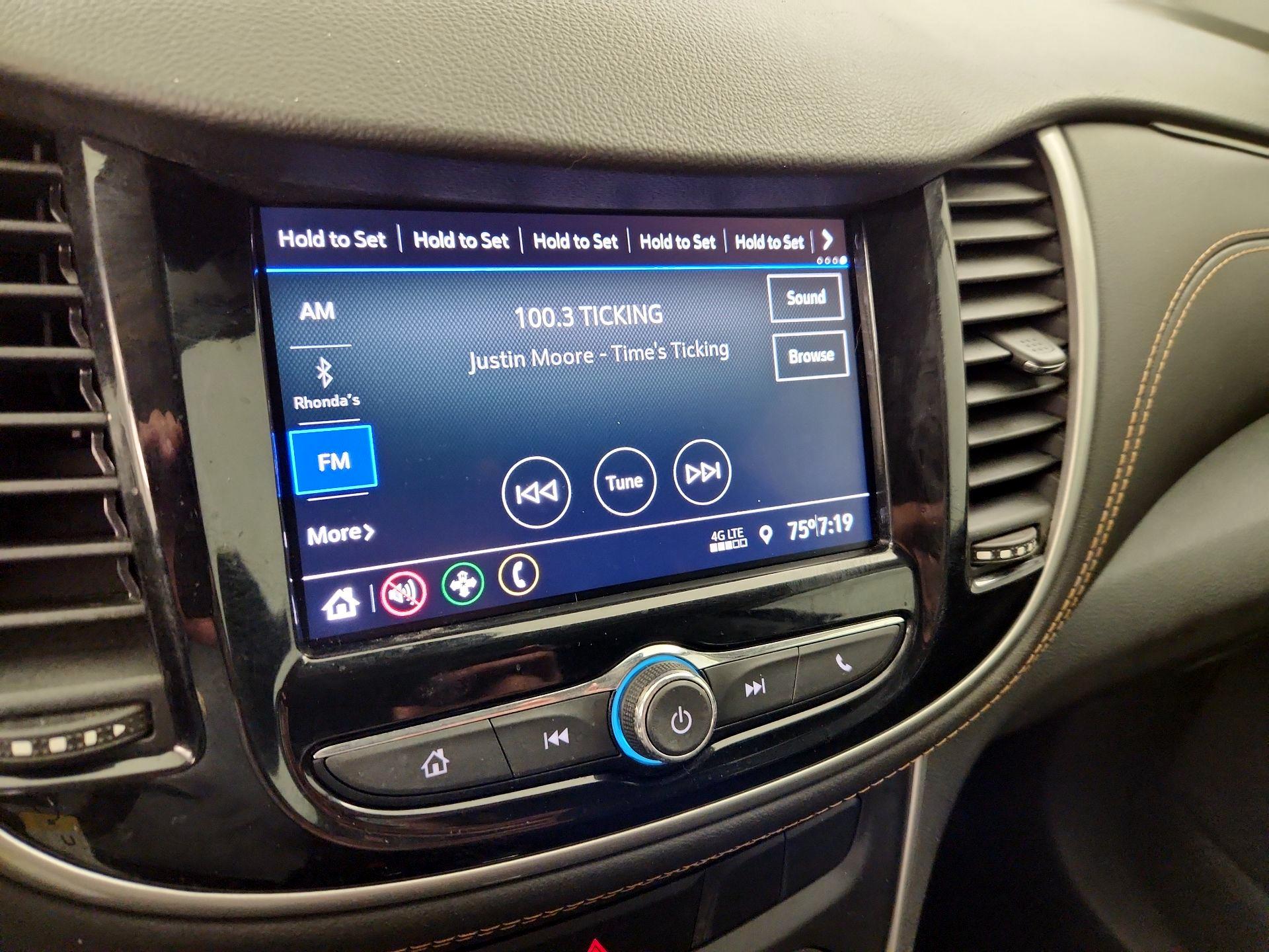 Thumbnail: 2020 Chevrolet Trax - 15