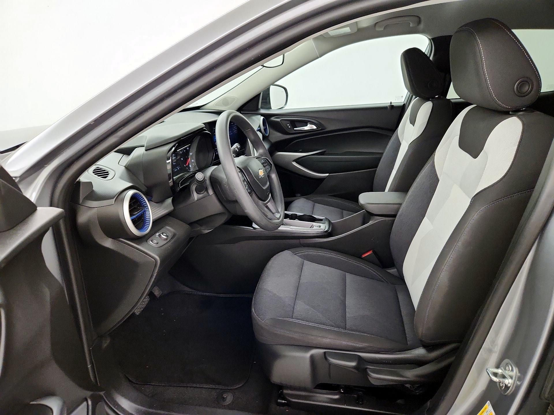 Thumbnail: 2024 Chevrolet Trax - 11
