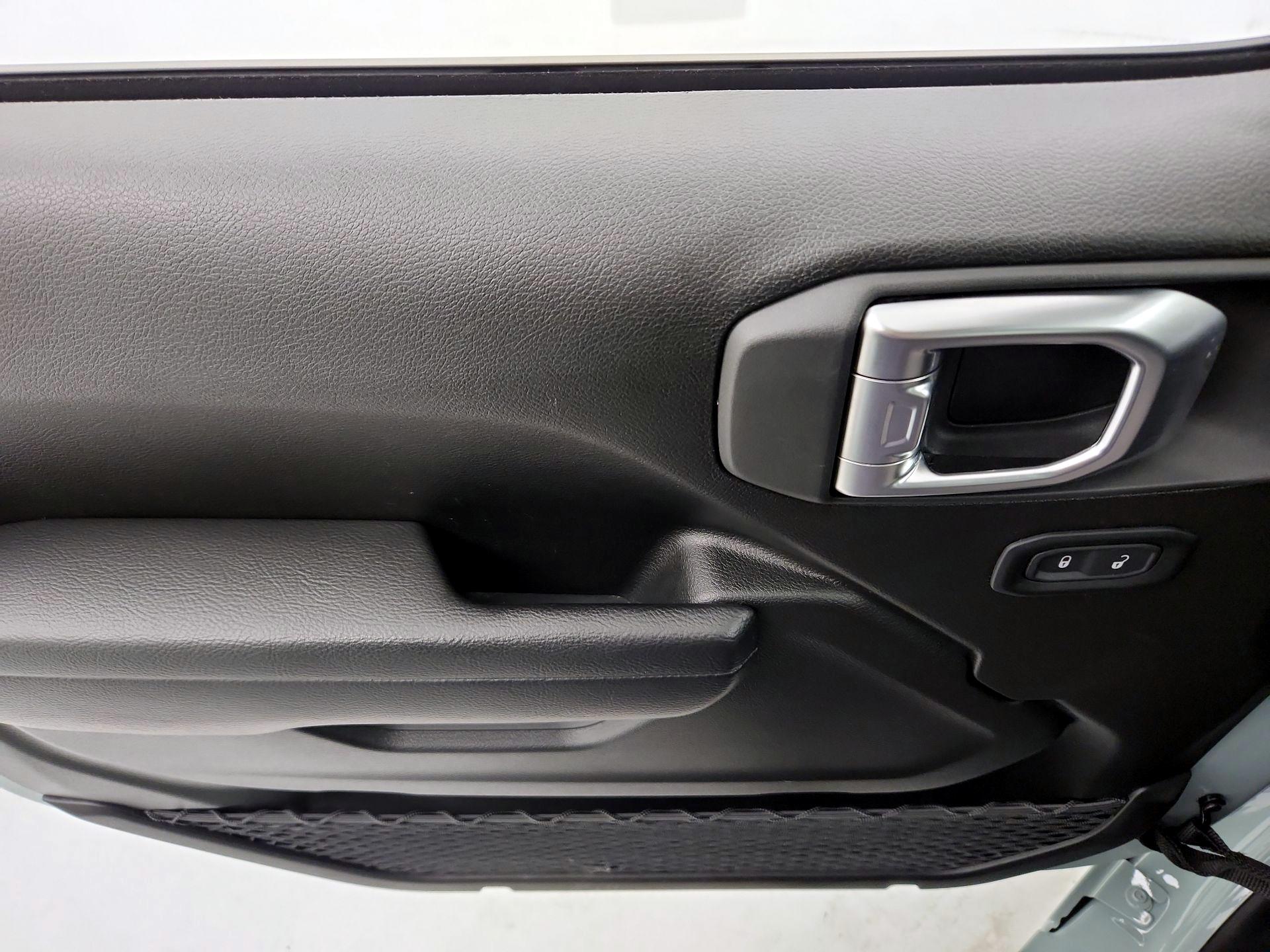 Thumbnail: 2024 Jeep Wrangler - 12