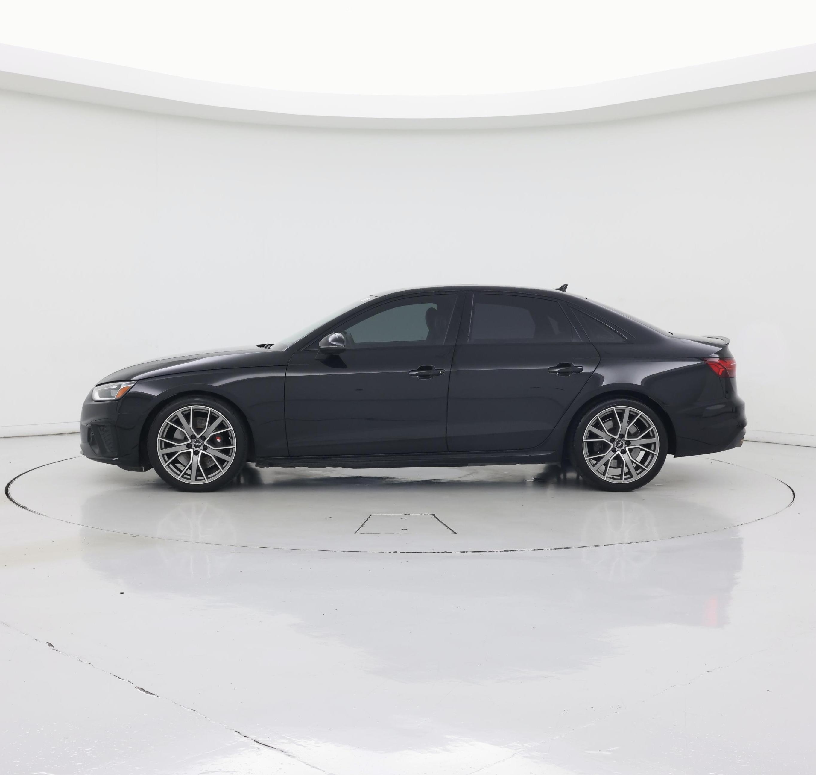 Thumbnail: 2021 Audi S4 - 3