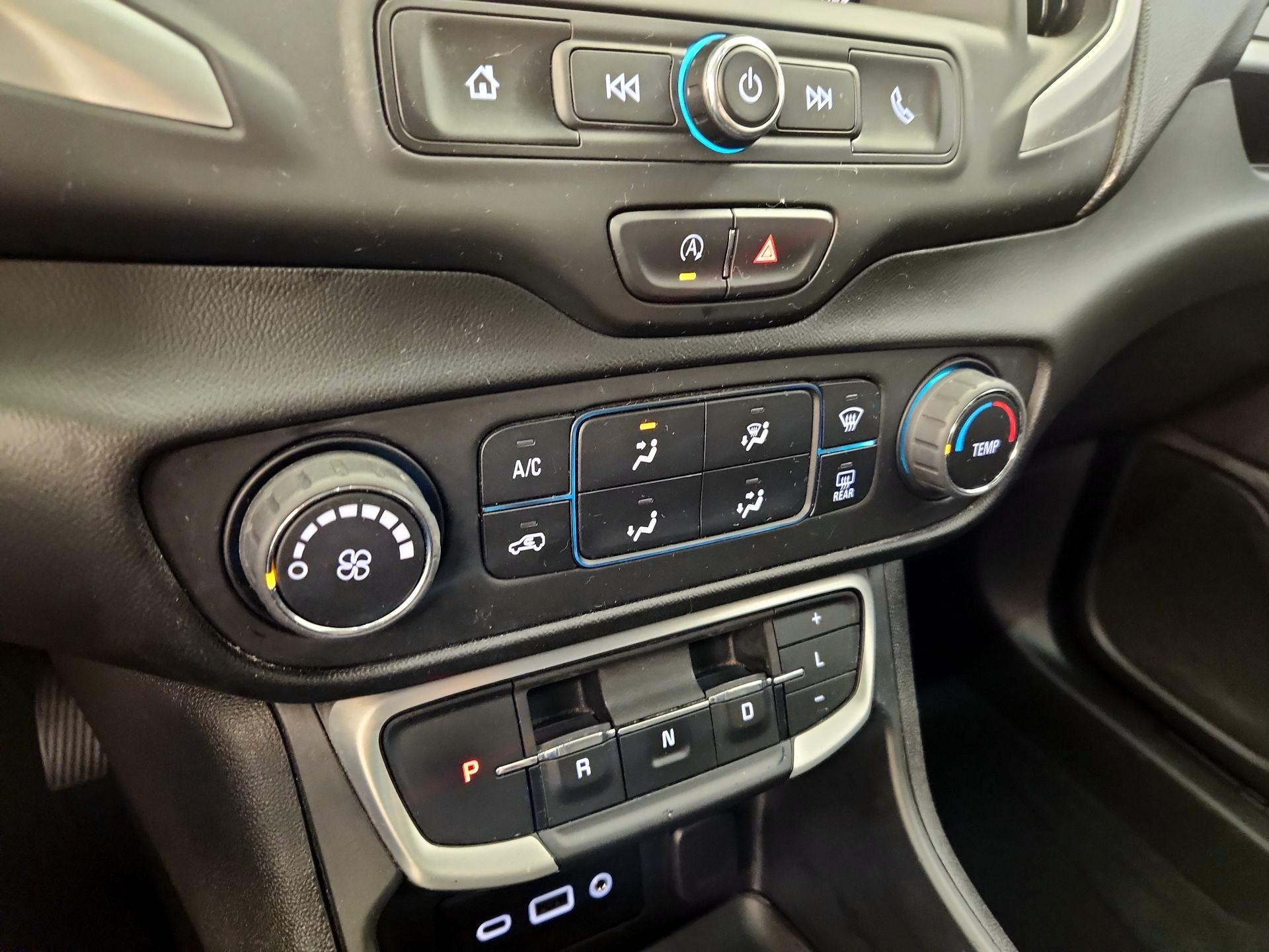 Thumbnail: 2022 GMC Terrain - 16
