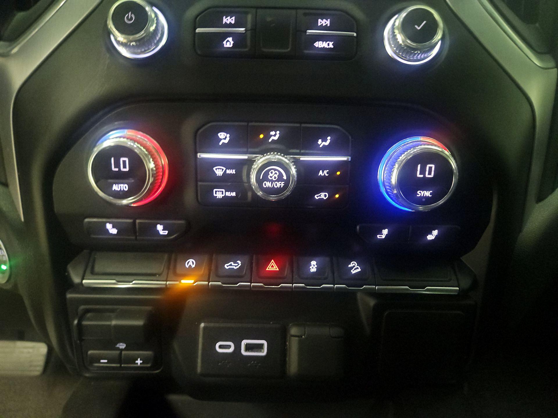 Thumbnail: 2021 GMC Sierra 1500 - 16