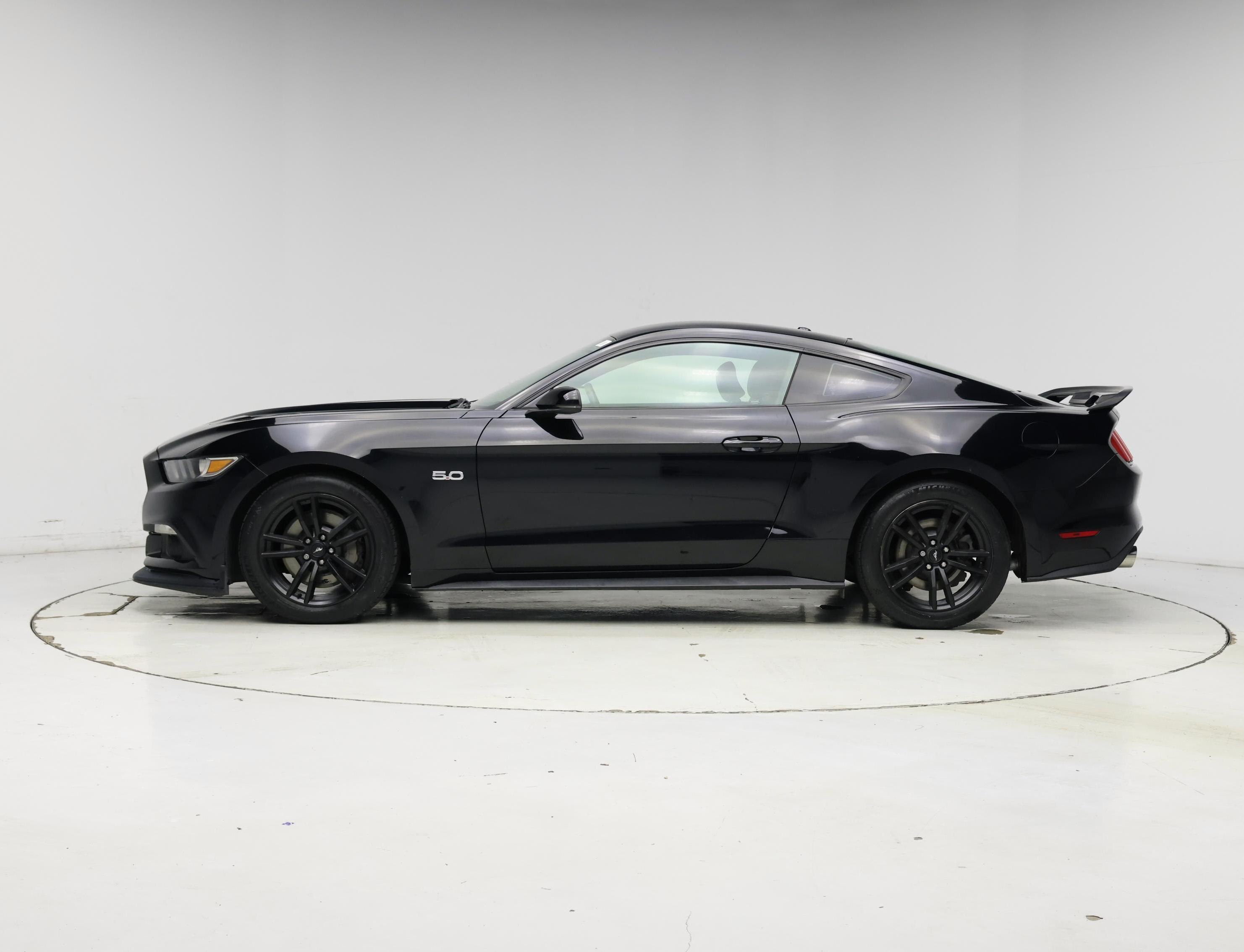 Thumbnail: 2017 Ford Mustang - 3