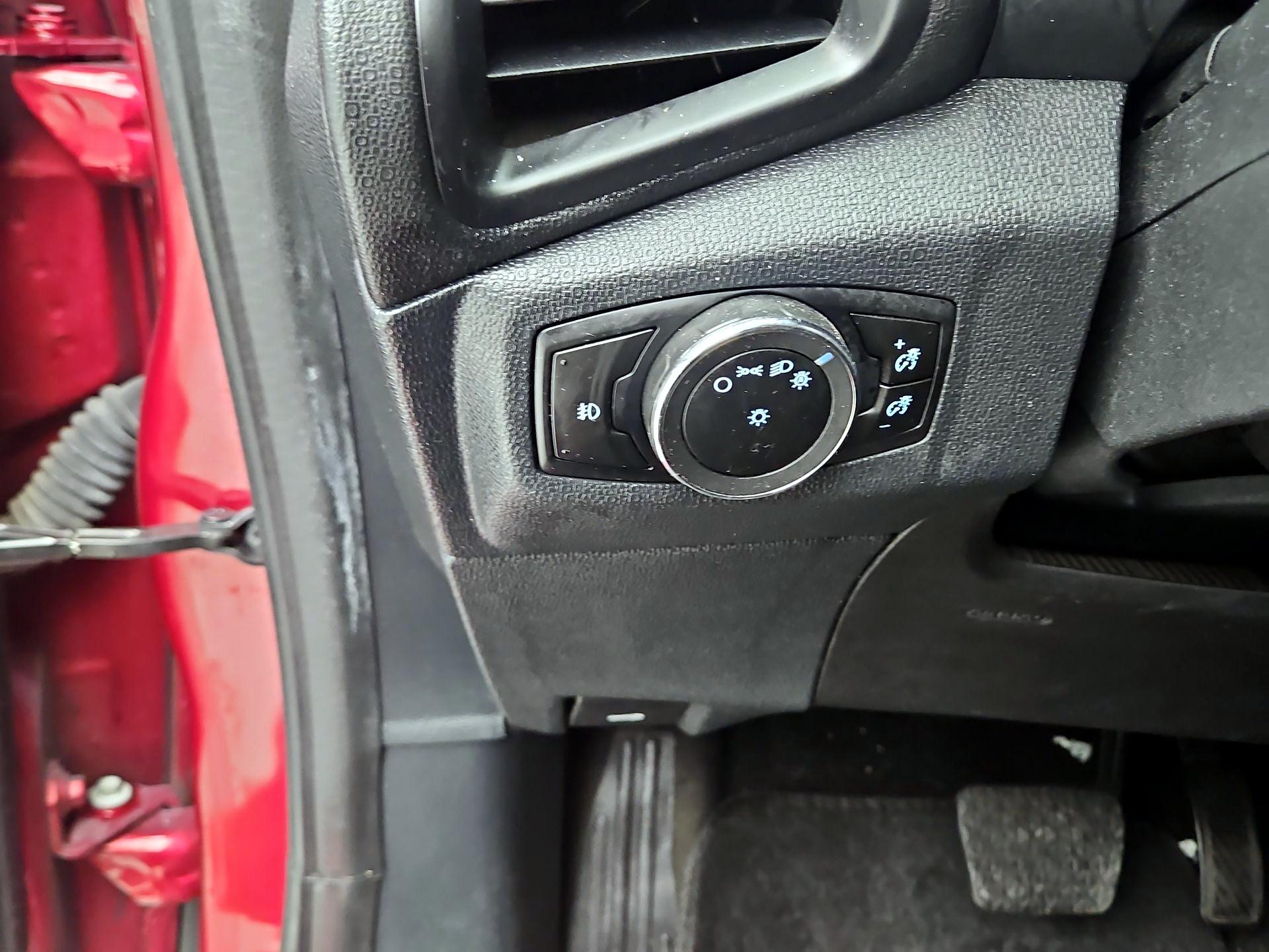 Thumbnail: 2018 Ford EcoSport - 13