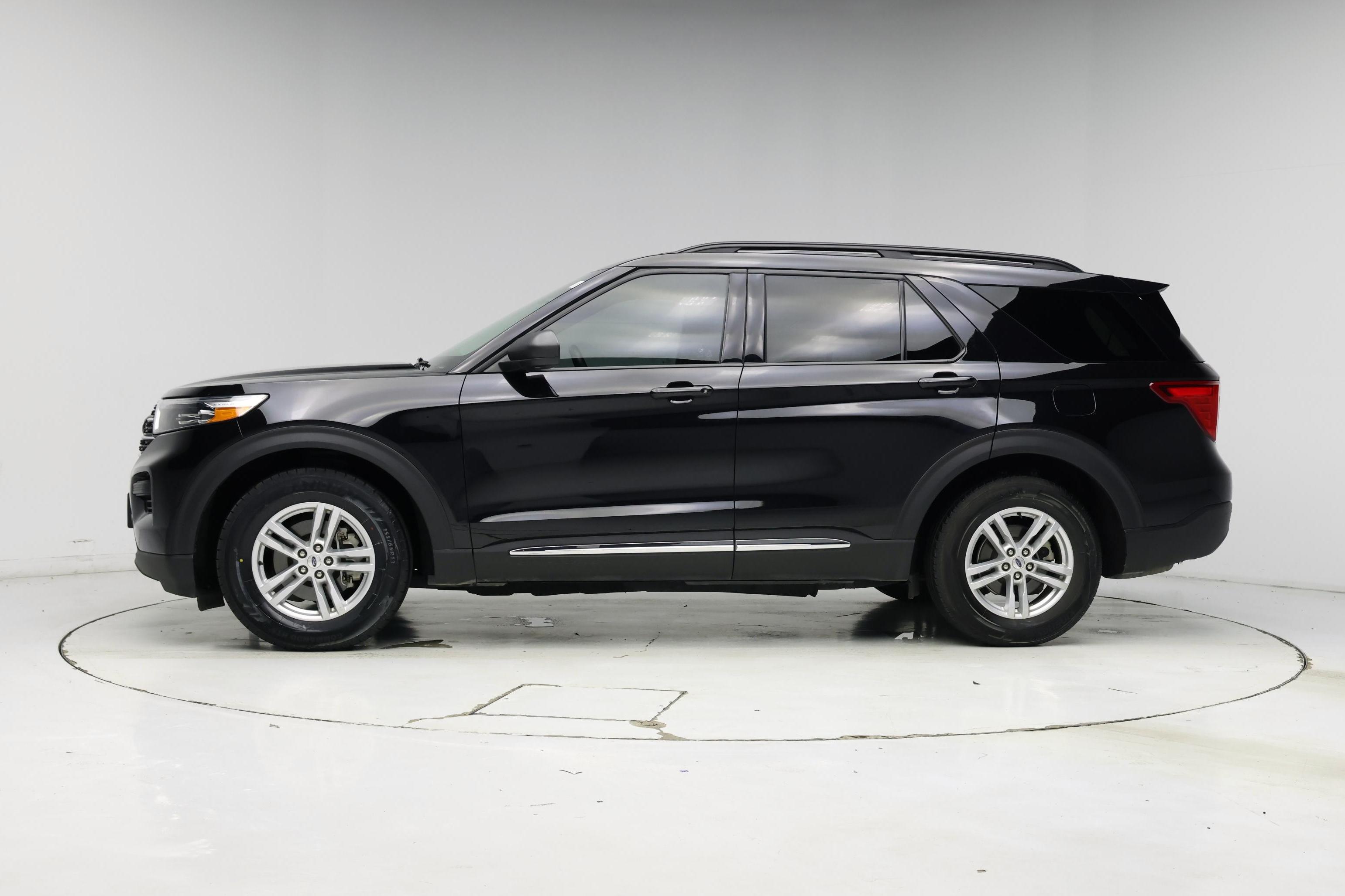 Thumbnail: 2023 Ford Explorer - 3